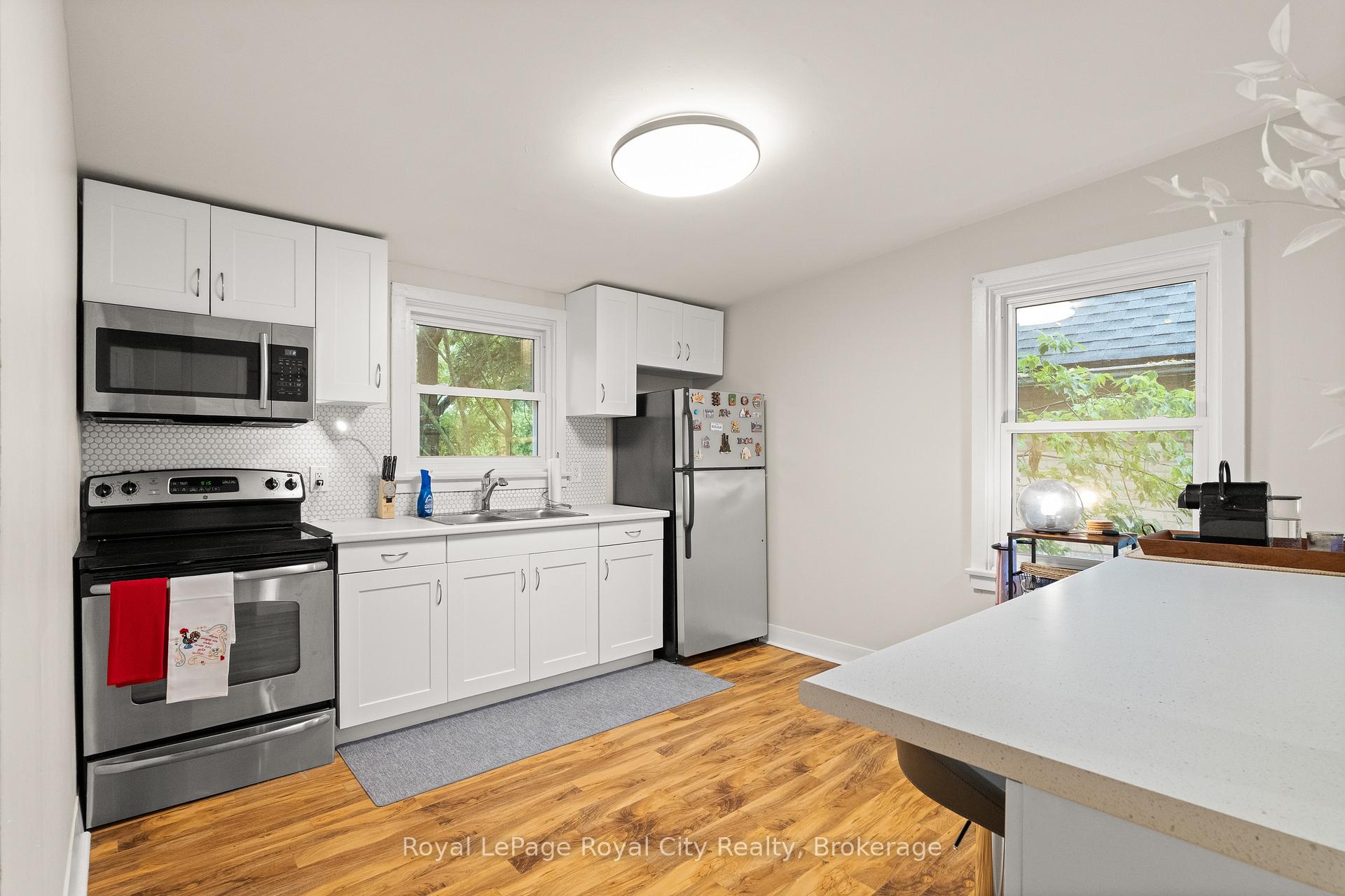 Photo 6 of 12 Foster Avenue, Guelph, Downtown — HOMEH