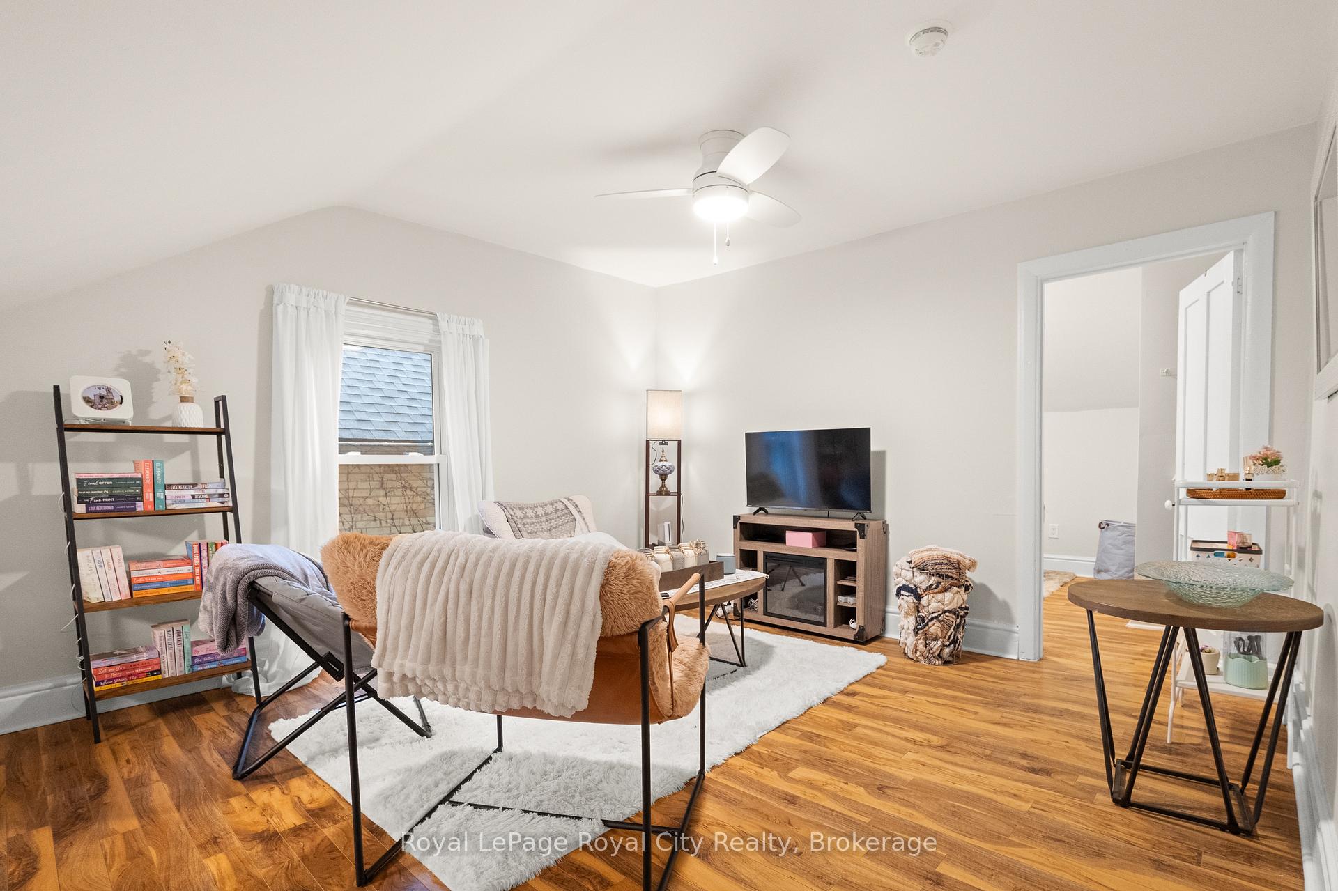 Photo 10 of 12 Foster Avenue, Guelph, Downtown — HOMEH