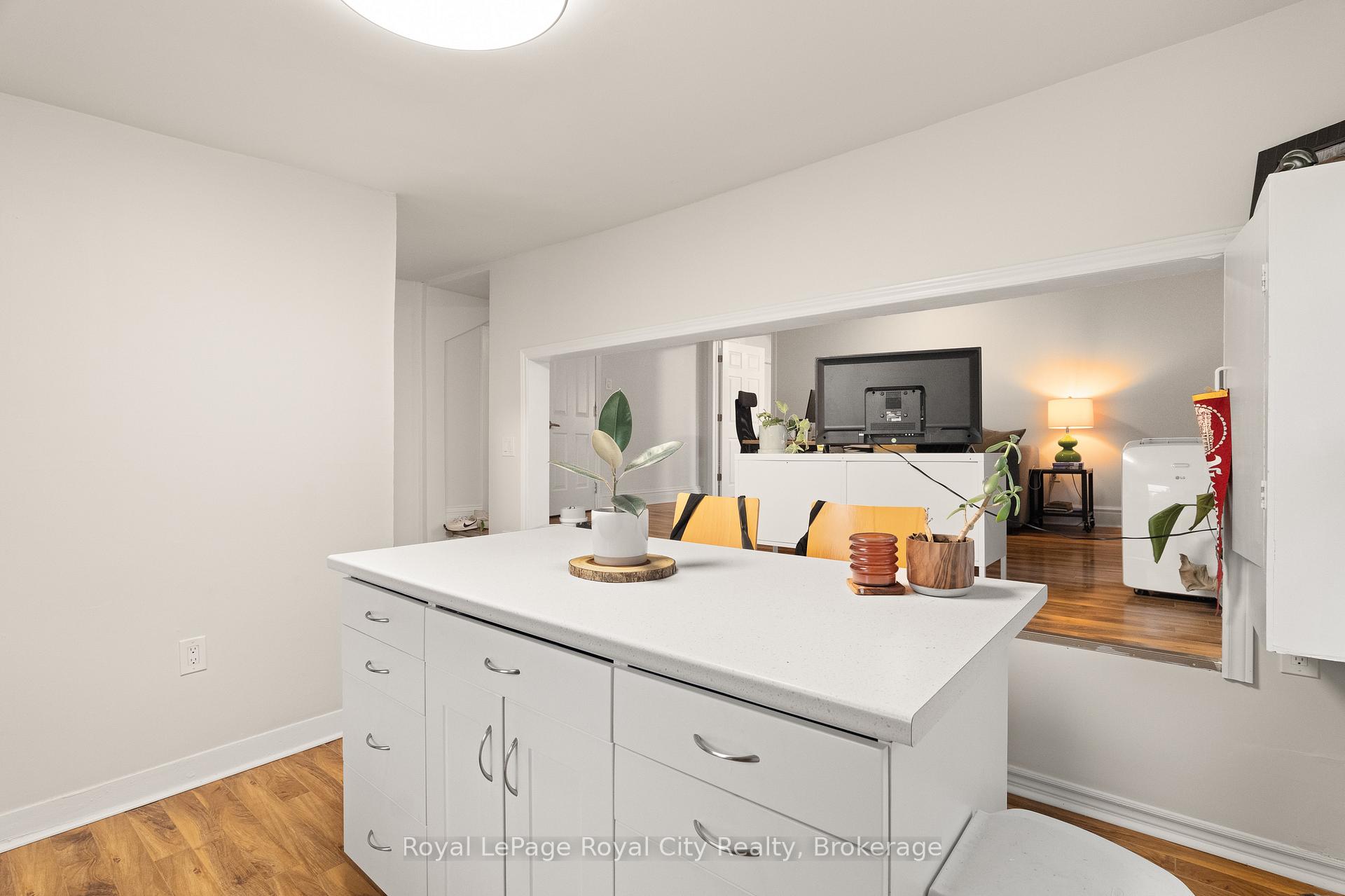 Photo 16 of 12 Foster Avenue, Guelph, Downtown — HOMEH