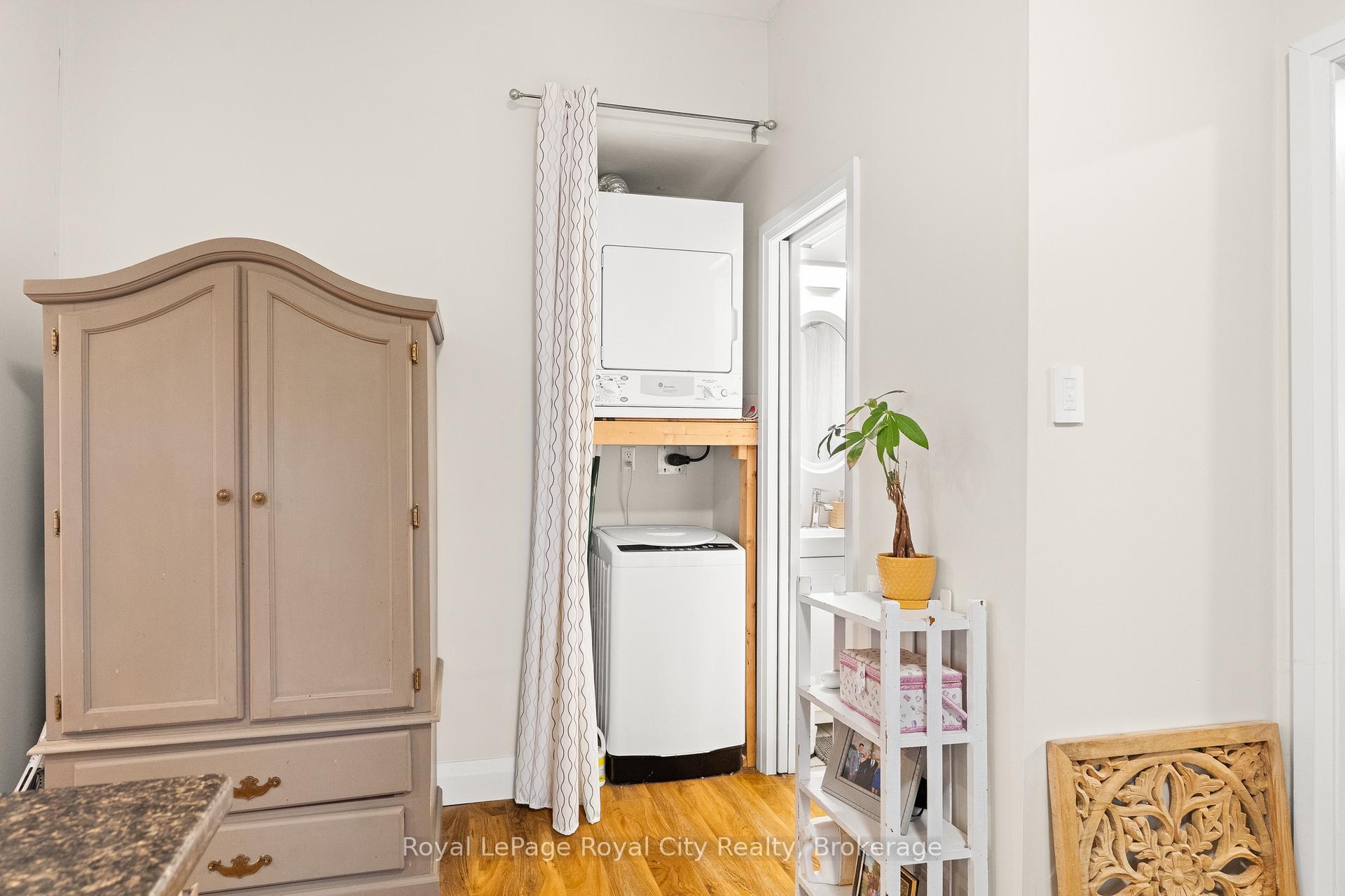 Photo 33 of 12 Foster Avenue, Guelph, Downtown — HOMEH