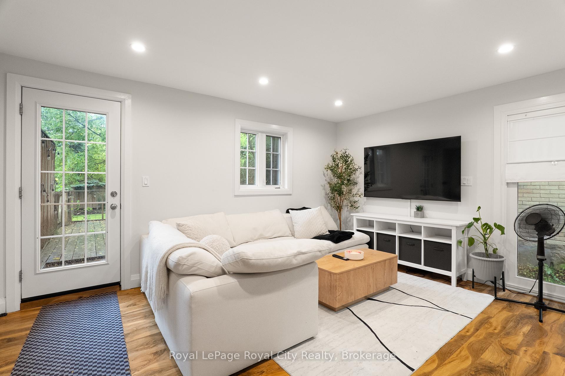 Photo 35 of 12 Foster Avenue, Guelph, Downtown — HOMEH