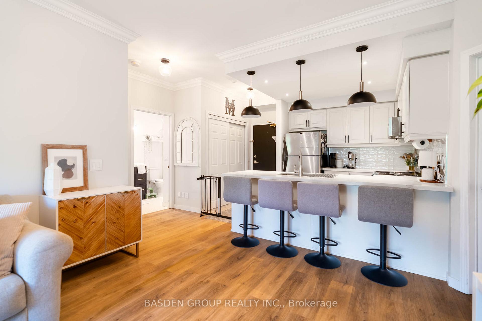 Photo 13 of Unit 309, 1 Maison Parc Court, Vaughan, Lakeview Estates — HOMEH