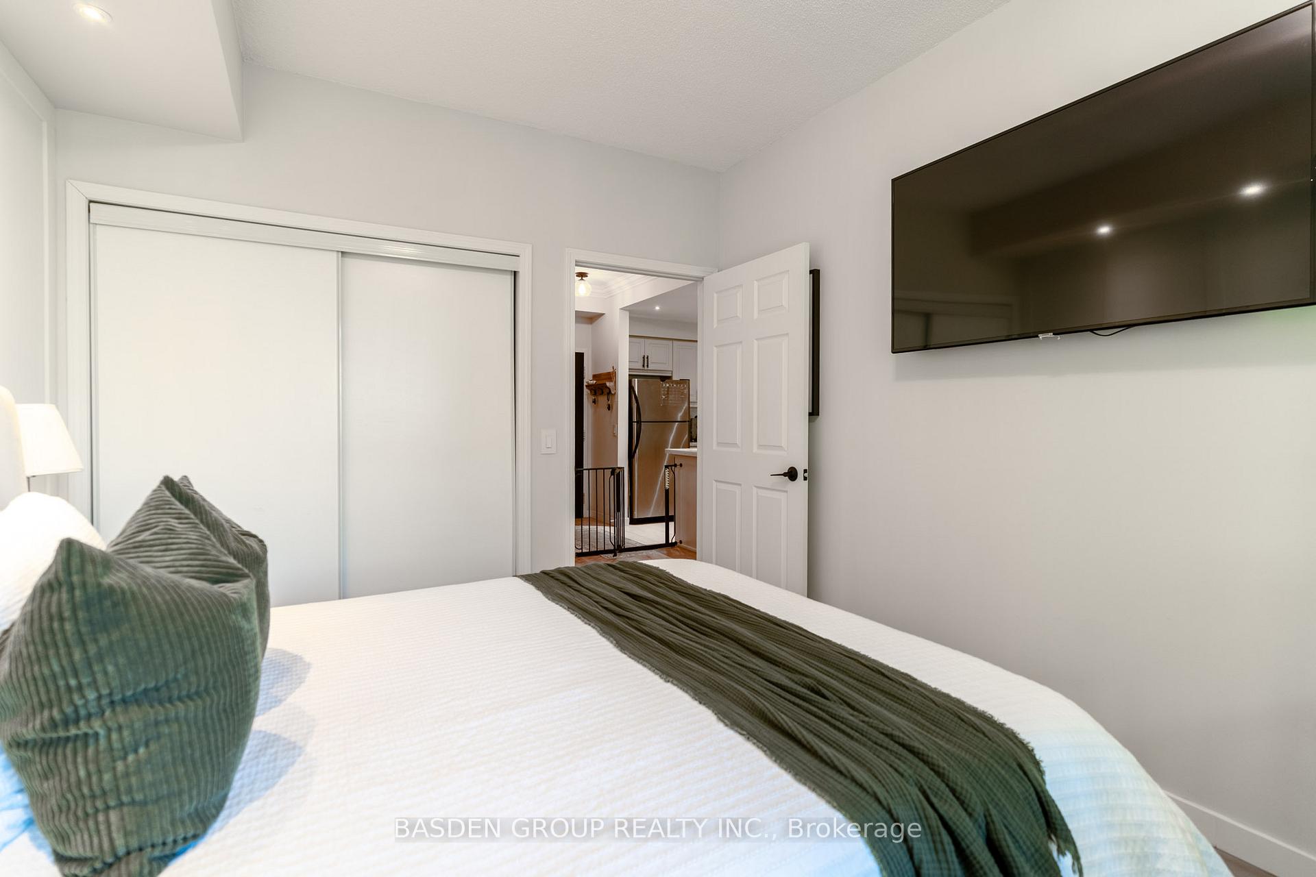 Photo 26 of Unit 309, 1 Maison Parc Court, Vaughan, Lakeview Estates — HOMEH