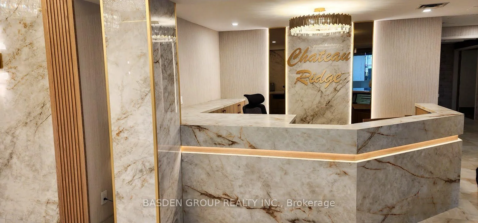 Photo 4 of Unit 309, 1 Maison Parc Court, Vaughan, Lakeview Estates — HOMEH