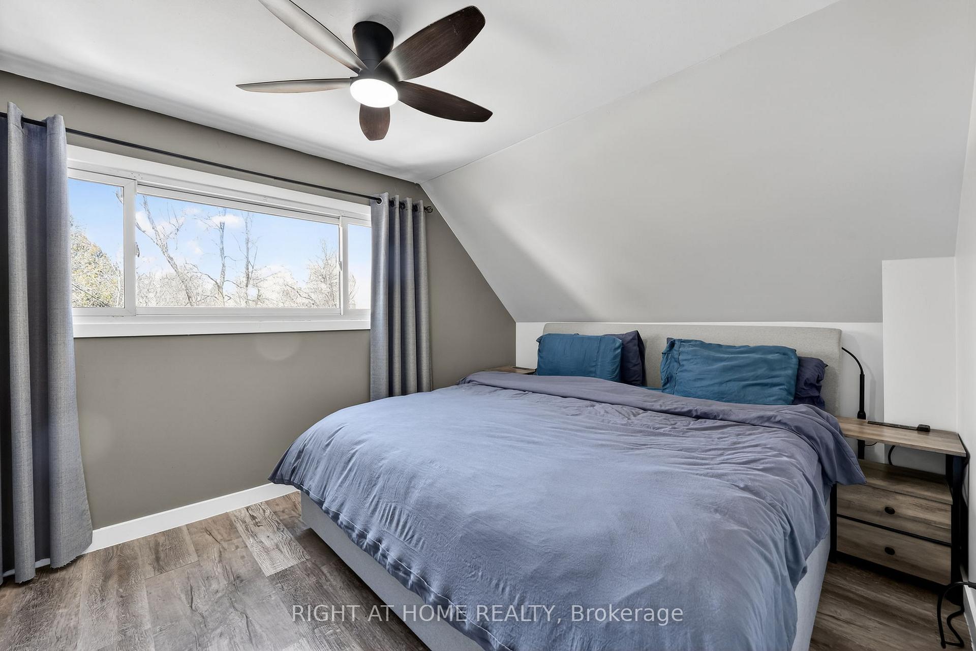 Photo 11 of 314 Bay Street, Midland — HOMEH
