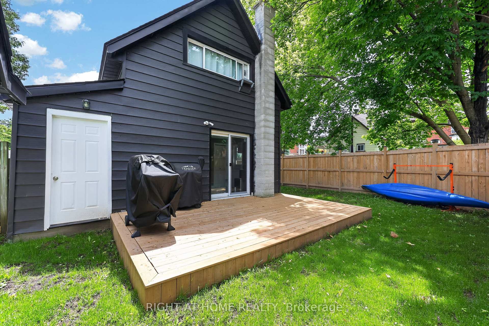 Photo 15 of 314 Bay Street, Midland — HOMEH