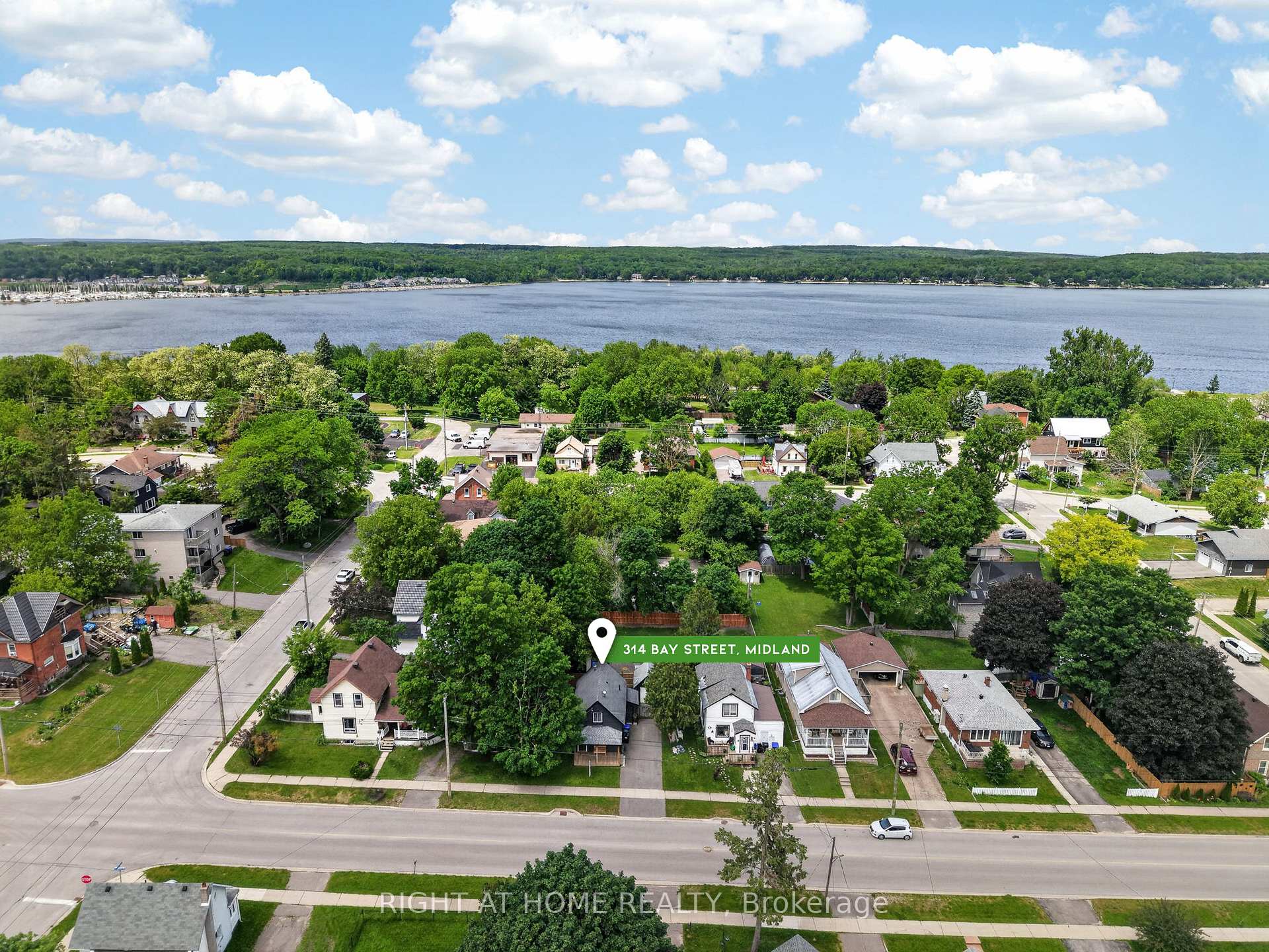 Photo 17 of 314 Bay Street, Midland — HOMEH