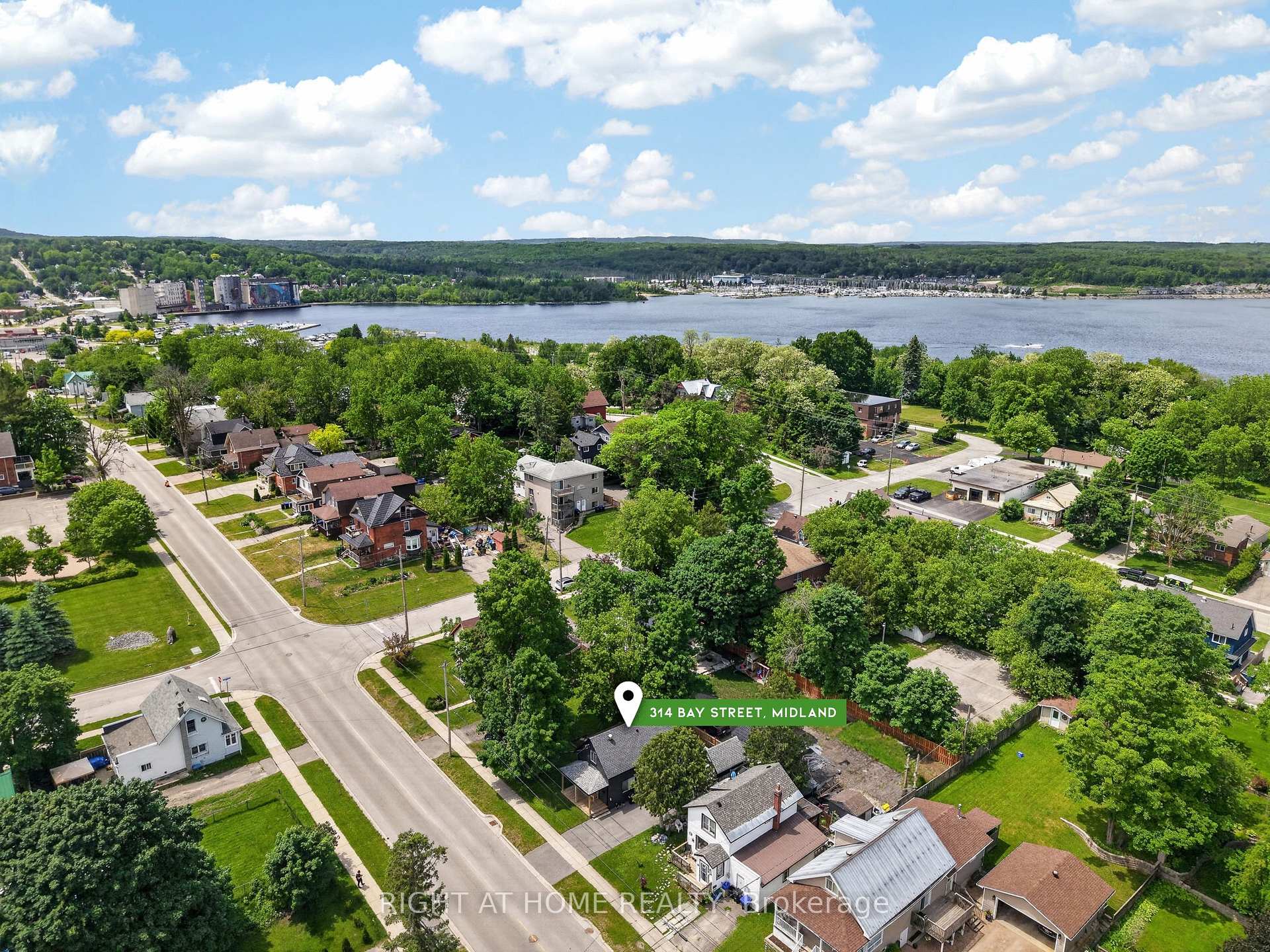 Photo 18 of 314 Bay Street, Midland — HOMEH
