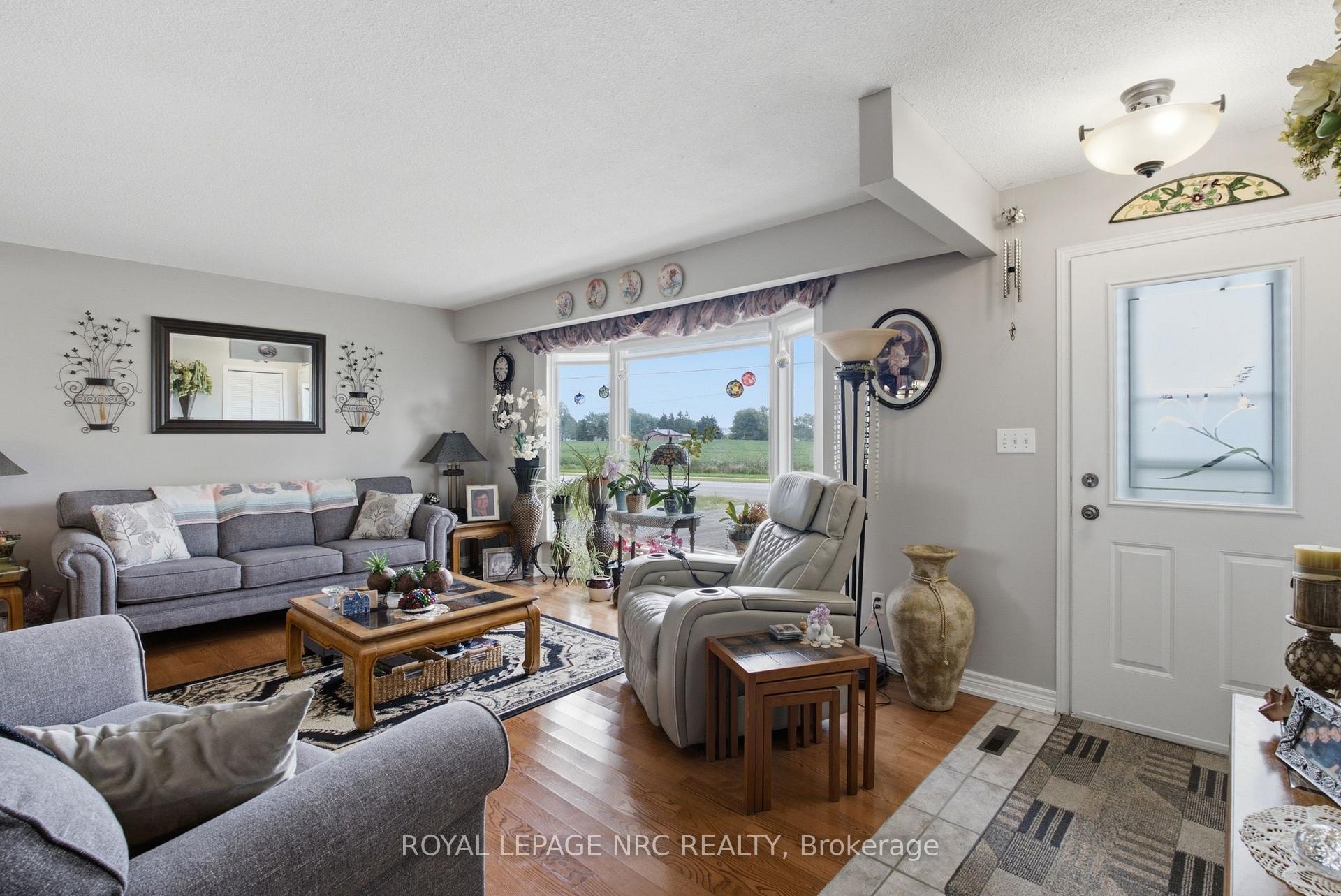 Photo 15 of 6453 Townline Road, West Lincoln, Smithville — HOMEH