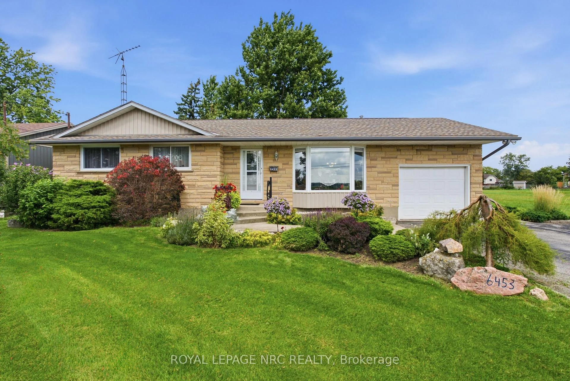 Photo 4 of 6453 Townline Road, West Lincoln, Smithville — HOMEH