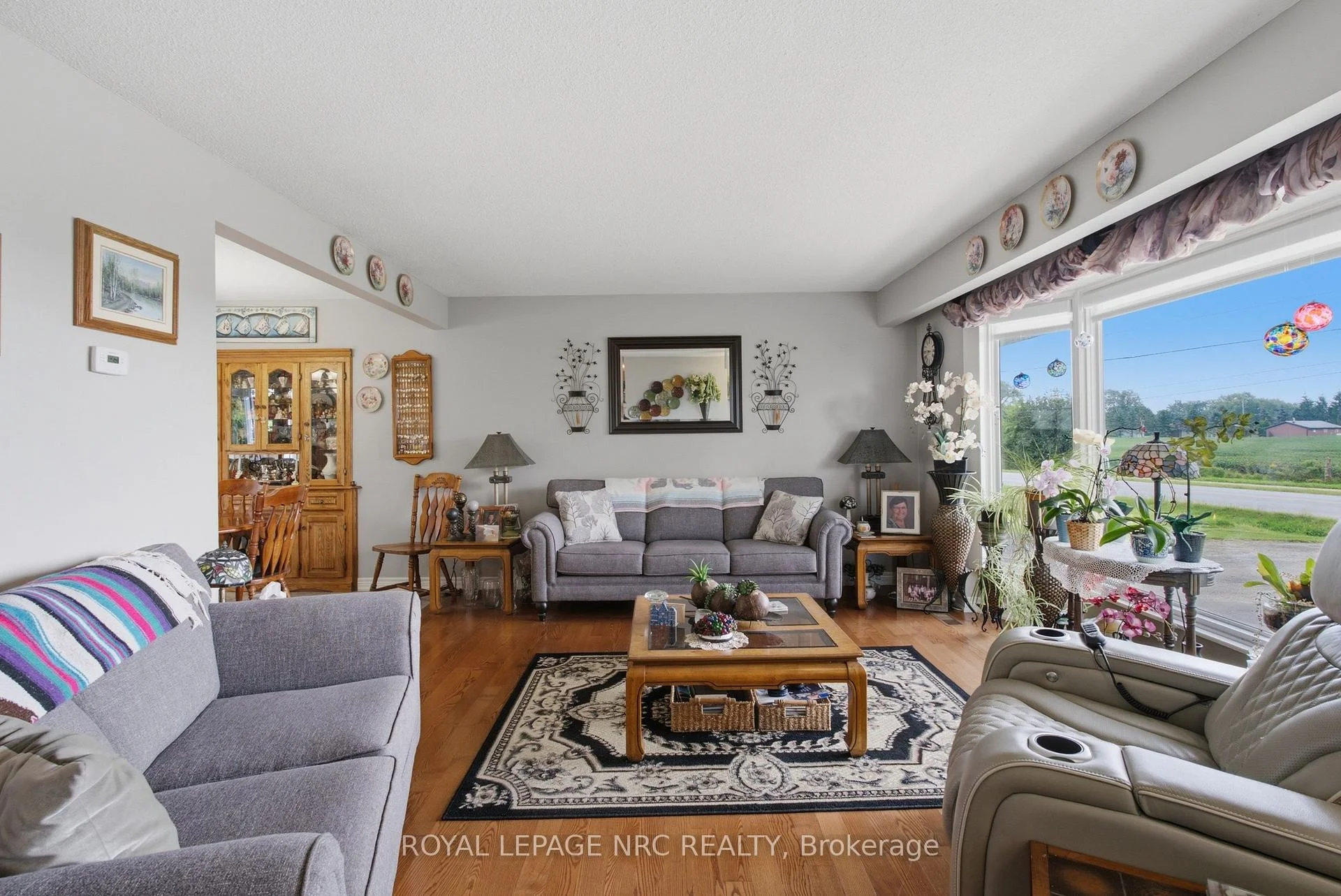 Photo 13 of 6453 Townline Road, West Lincoln, Smithville — HOMEH