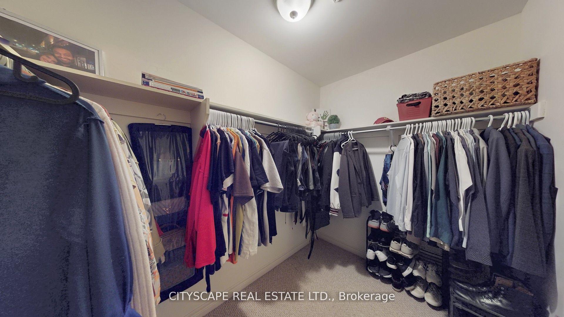 Photo 18 of 8655 Westport Drive, Niagara Falls, Forestview — HOMEH