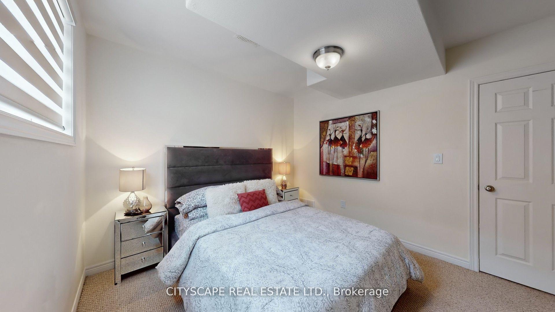 Photo 35 of 8655 Westport Drive, Niagara Falls, Forestview — HOMEH