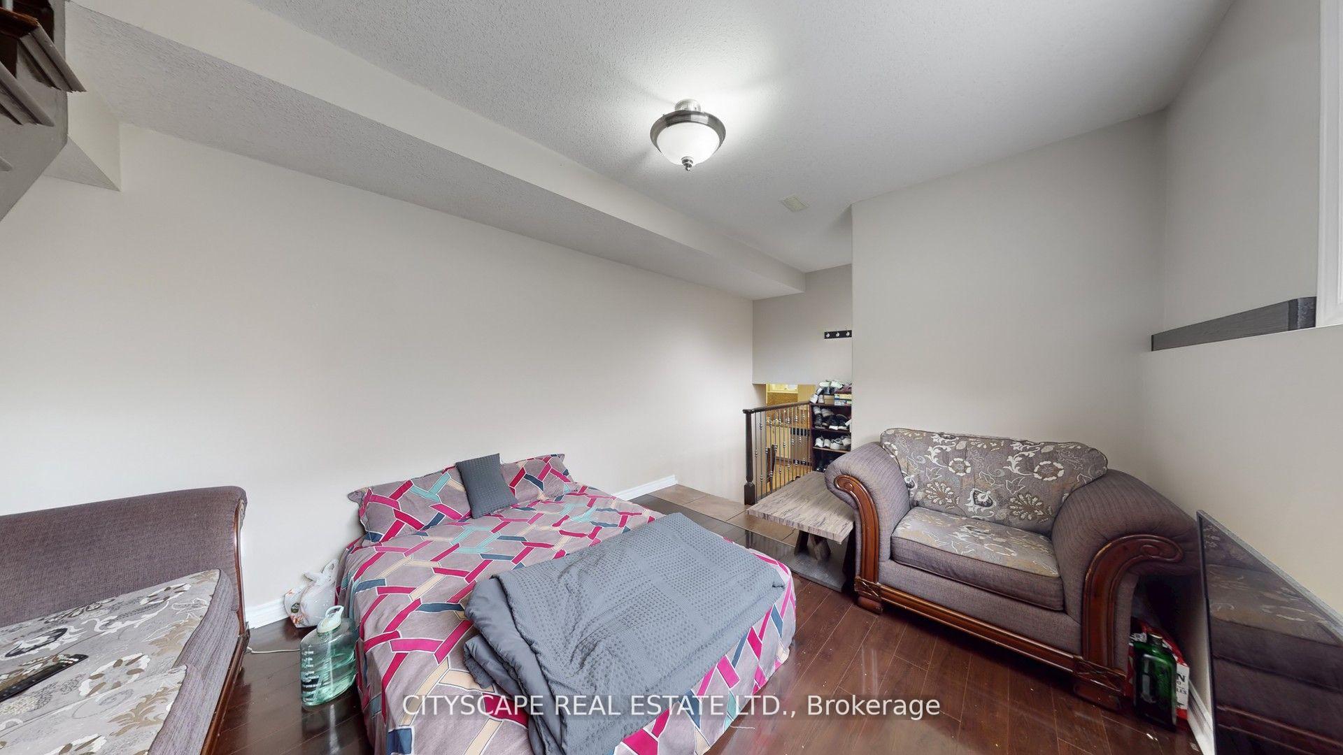 Photo 41 of 8655 Westport Drive, Niagara Falls, Forestview — HOMEH
