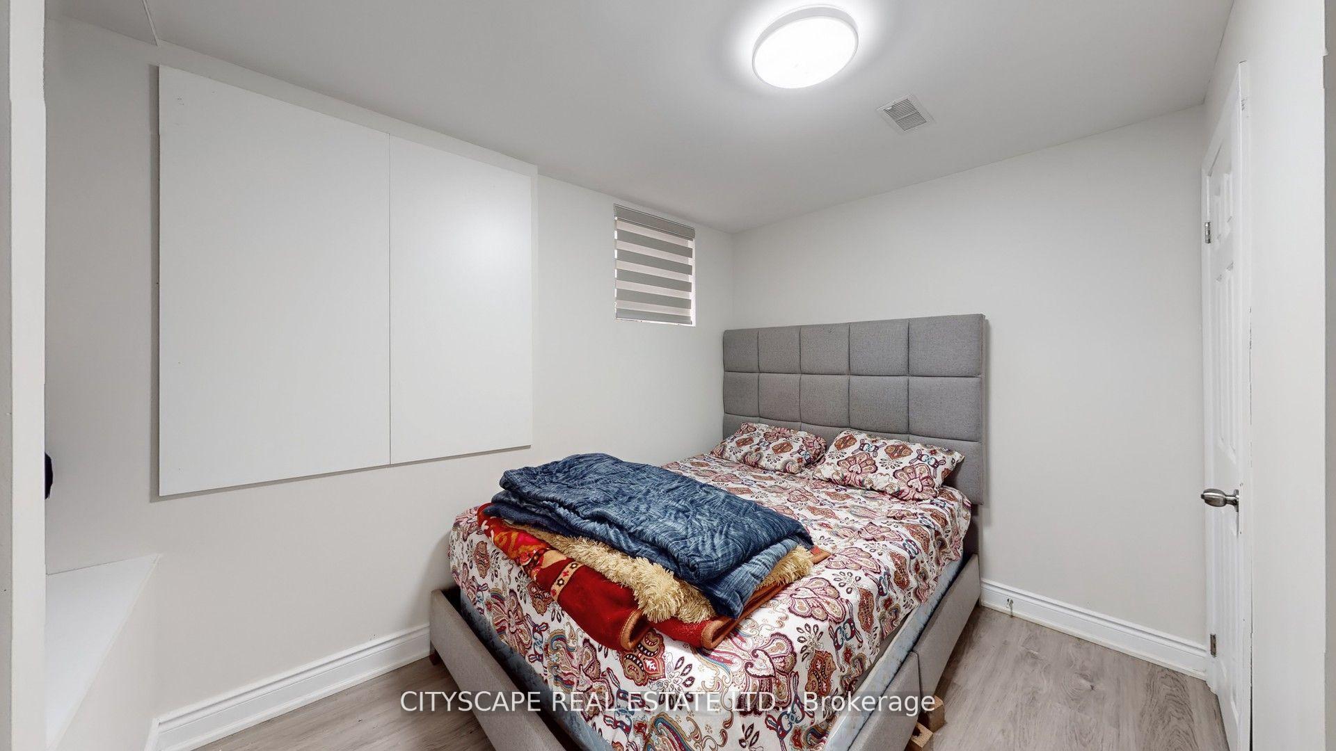 Photo 43 of 8655 Westport Drive, Niagara Falls, Forestview — HOMEH