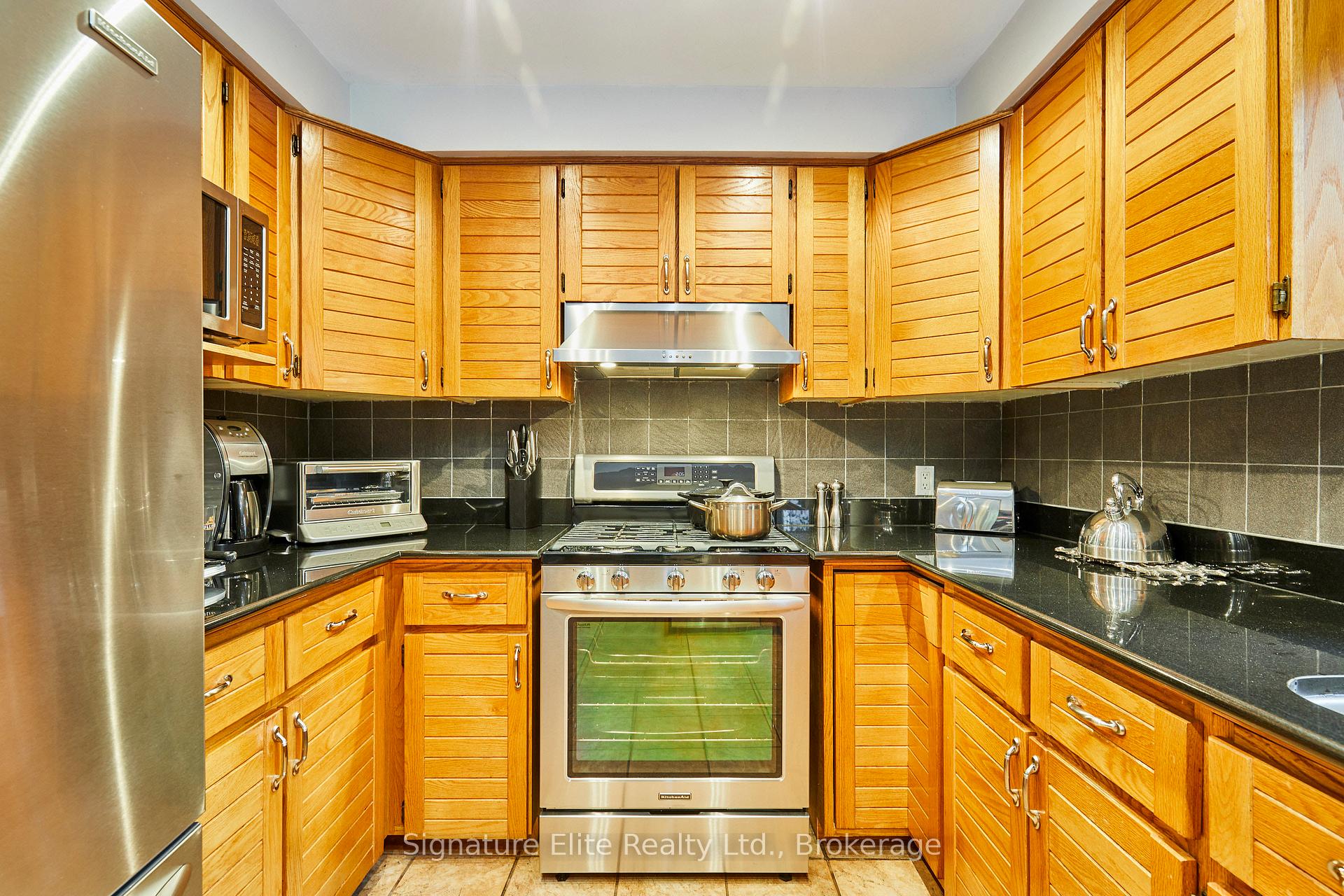 Photo 14 of 4 Camor Court, Scarborough, Highland Creek — HOMEH