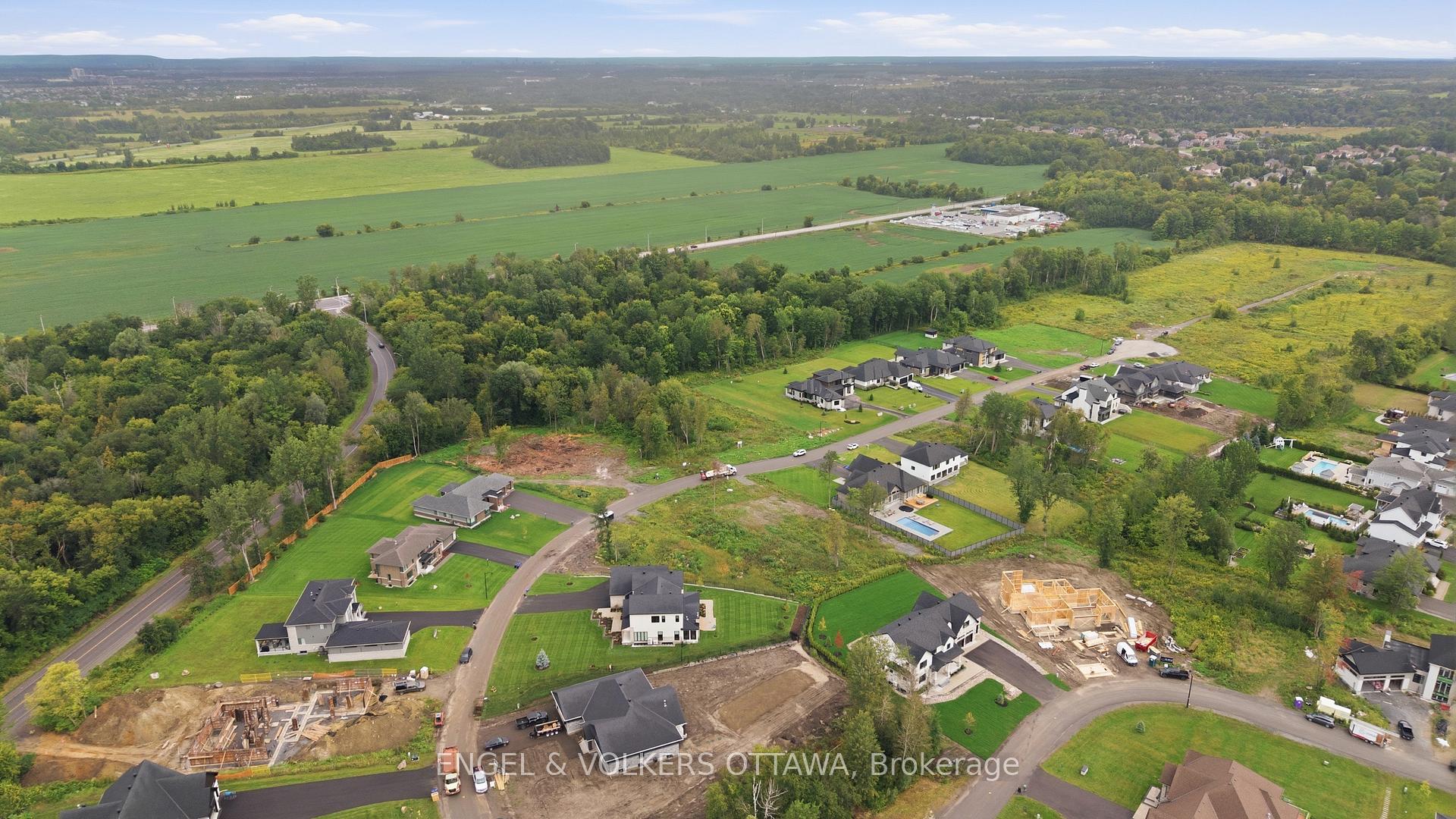 Photo 4 of 261 Cabrelle Place, Ottawa, Manotick Village & Manotick Estates — HOMEH