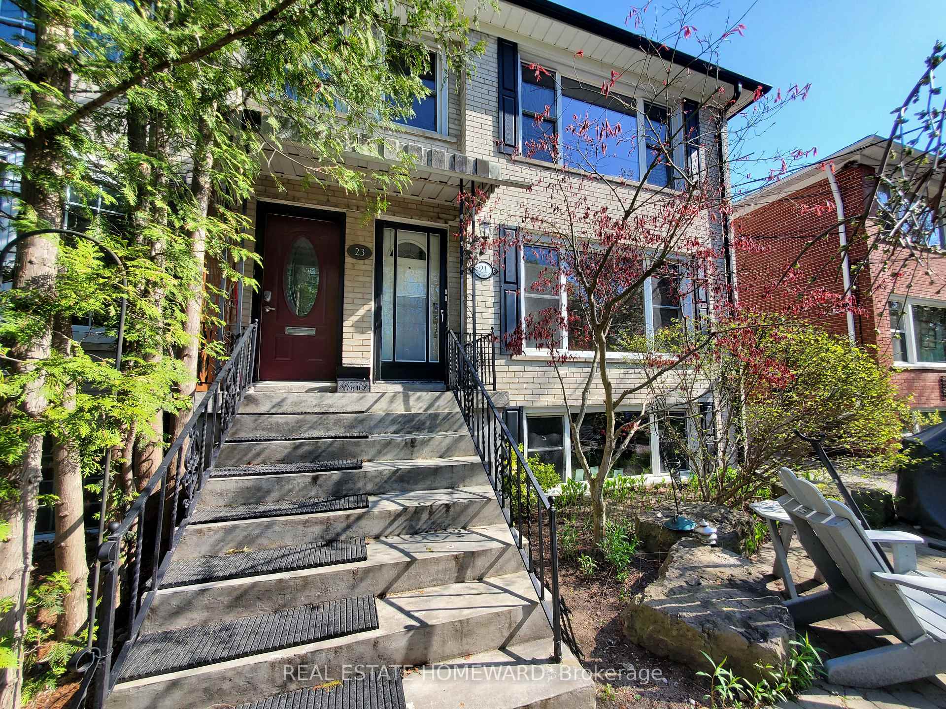 Photo 2 of Unit Main Floor, 21 Love Crescent, Toronto, The Beaches — HOMEH