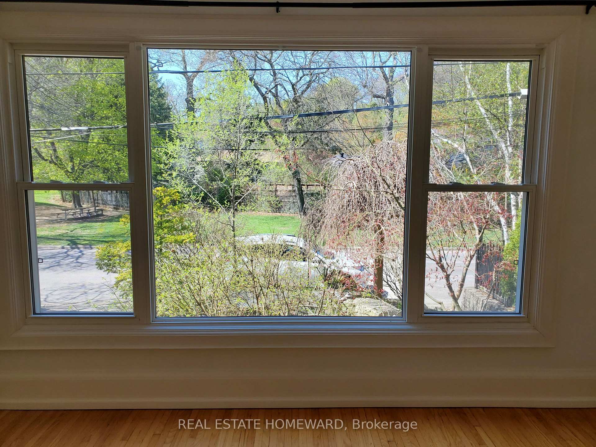 Photo 6 of Unit Main Floor, 21 Love Crescent, Toronto, The Beaches — HOMEH