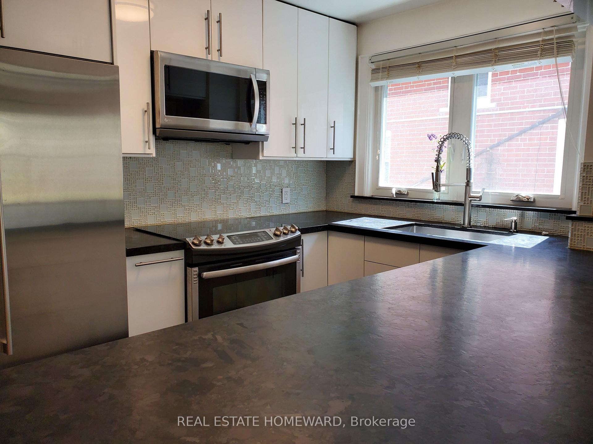 Photo 15 of Unit Main Floor, 21 Love Crescent, Toronto, The Beaches — HOMEH
