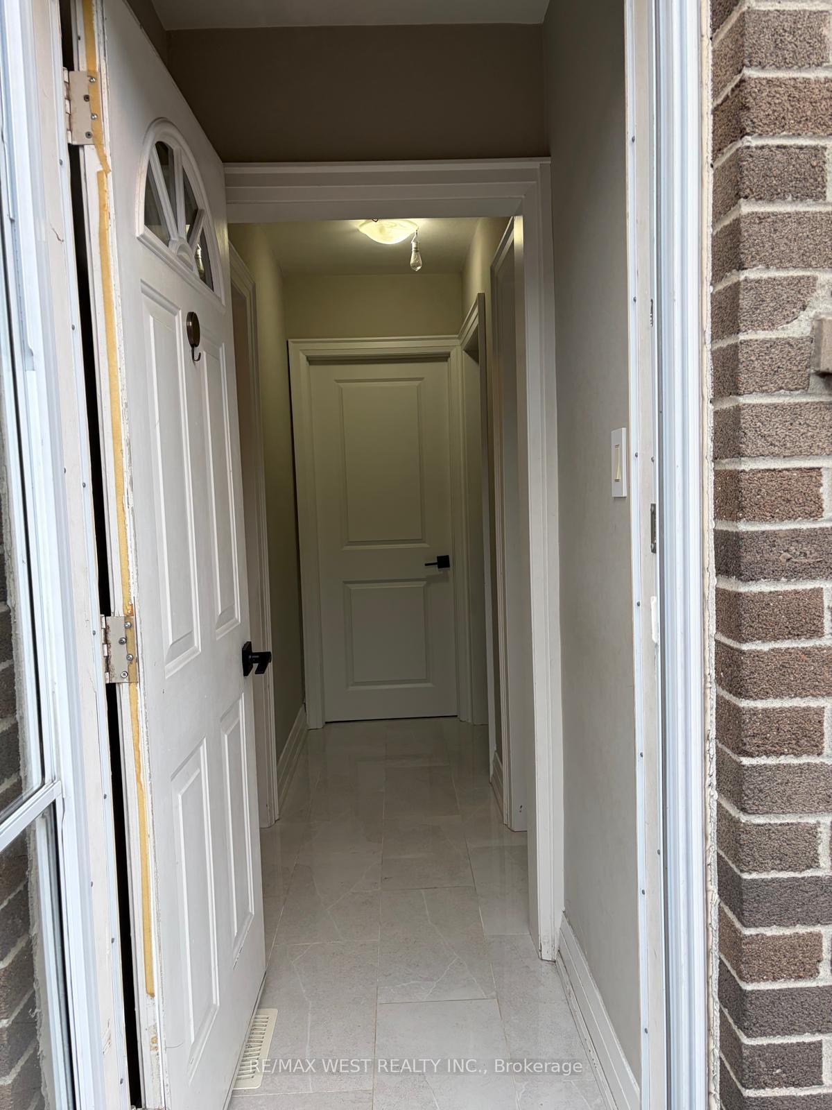 Photo 3 of Unit Basement, 97 Elnathan Crescent, North York, Humber Summit — HOMEH