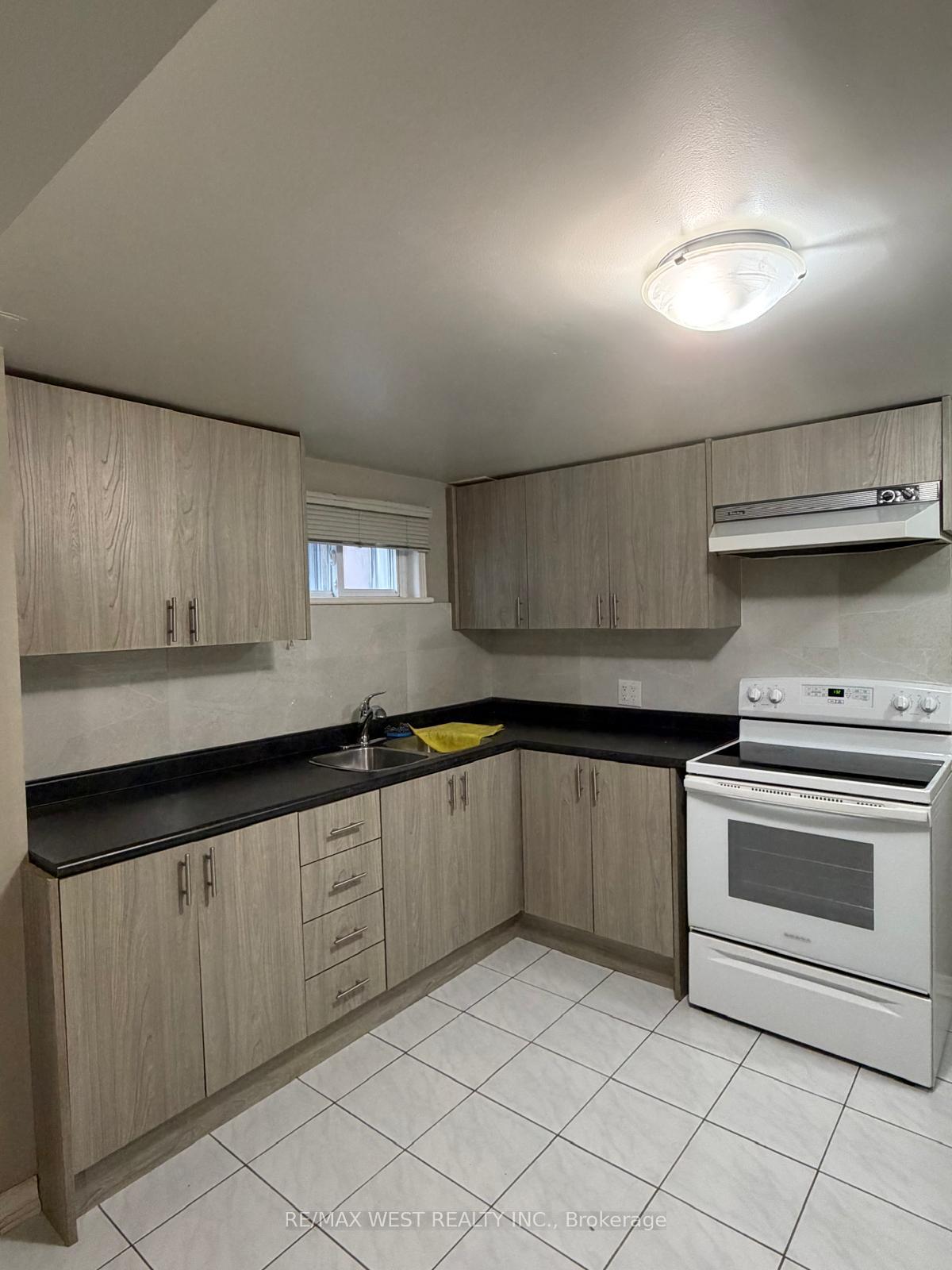 Photo 7 of Unit Basement, 97 Elnathan Crescent, North York, Humber Summit — HOMEH