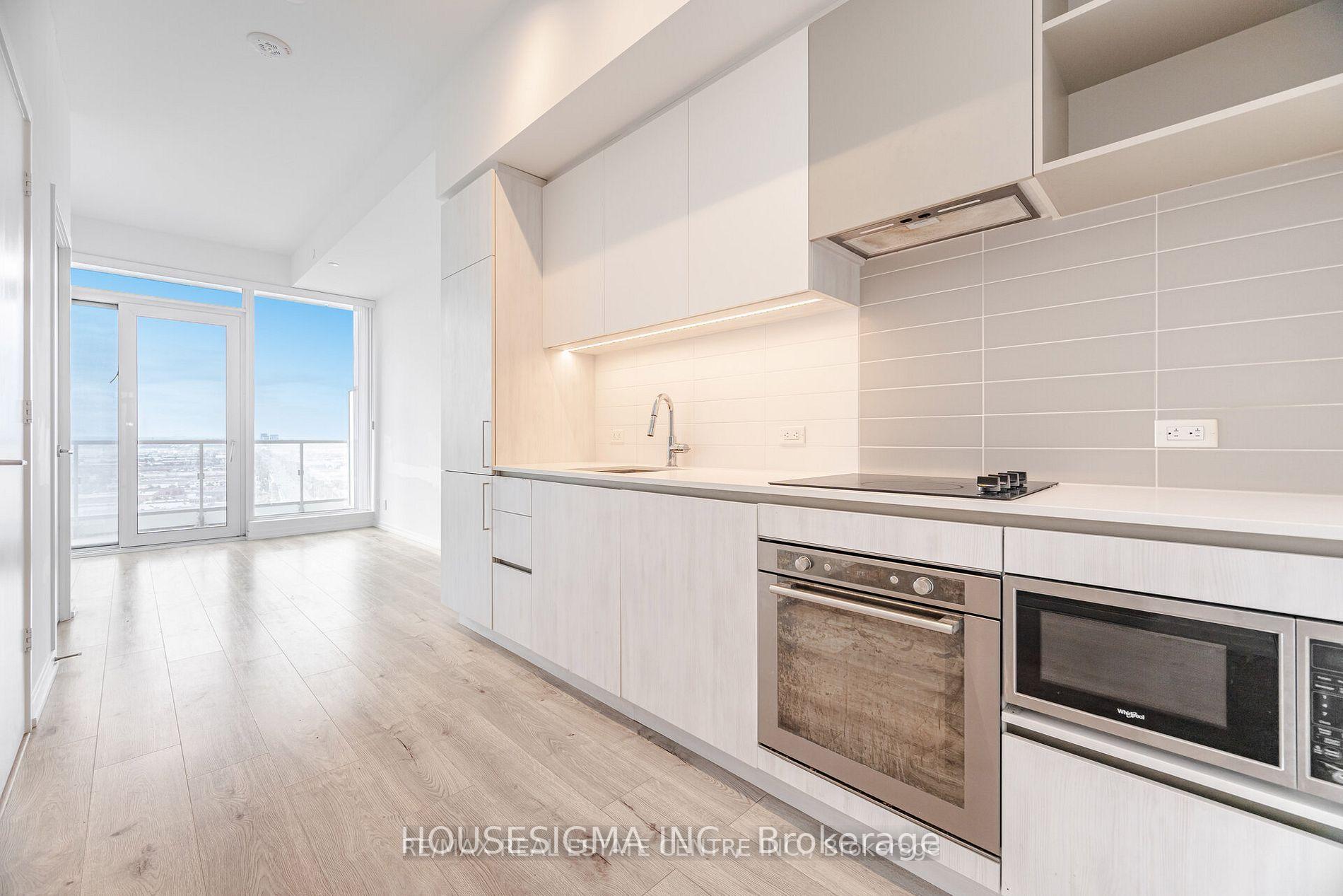 Photo 7 of 7890 Jane Street, Vaughan, Vaughan Corporate Centre — HOMEH