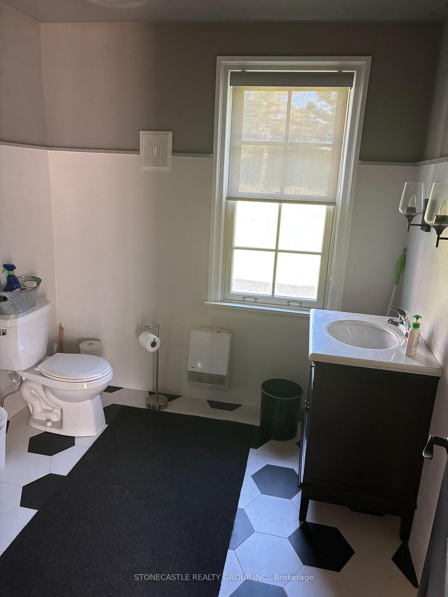 Photo 4 of 6241 Rutherford Road, Vaughan, West Woodbridge Industrial Area — HOMEH