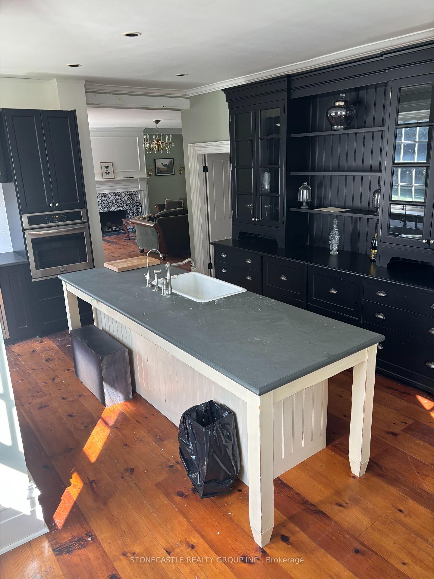 Photo 6 of 6241 Rutherford Road, Vaughan, West Woodbridge Industrial Area — HOMEH