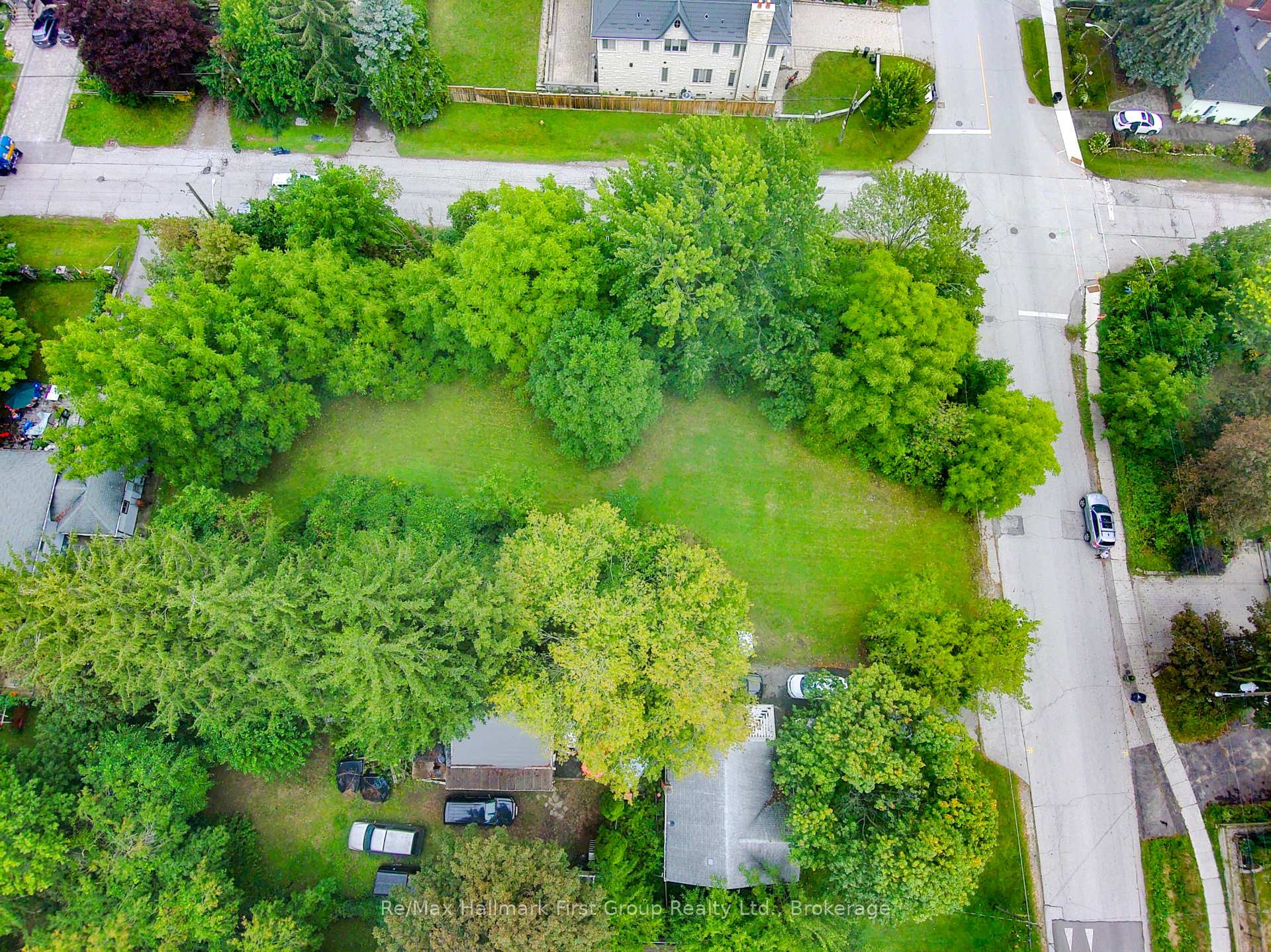 Photo 2 of 98 Euclid Avenue, Scarborough, Highland Creek — HOMEH