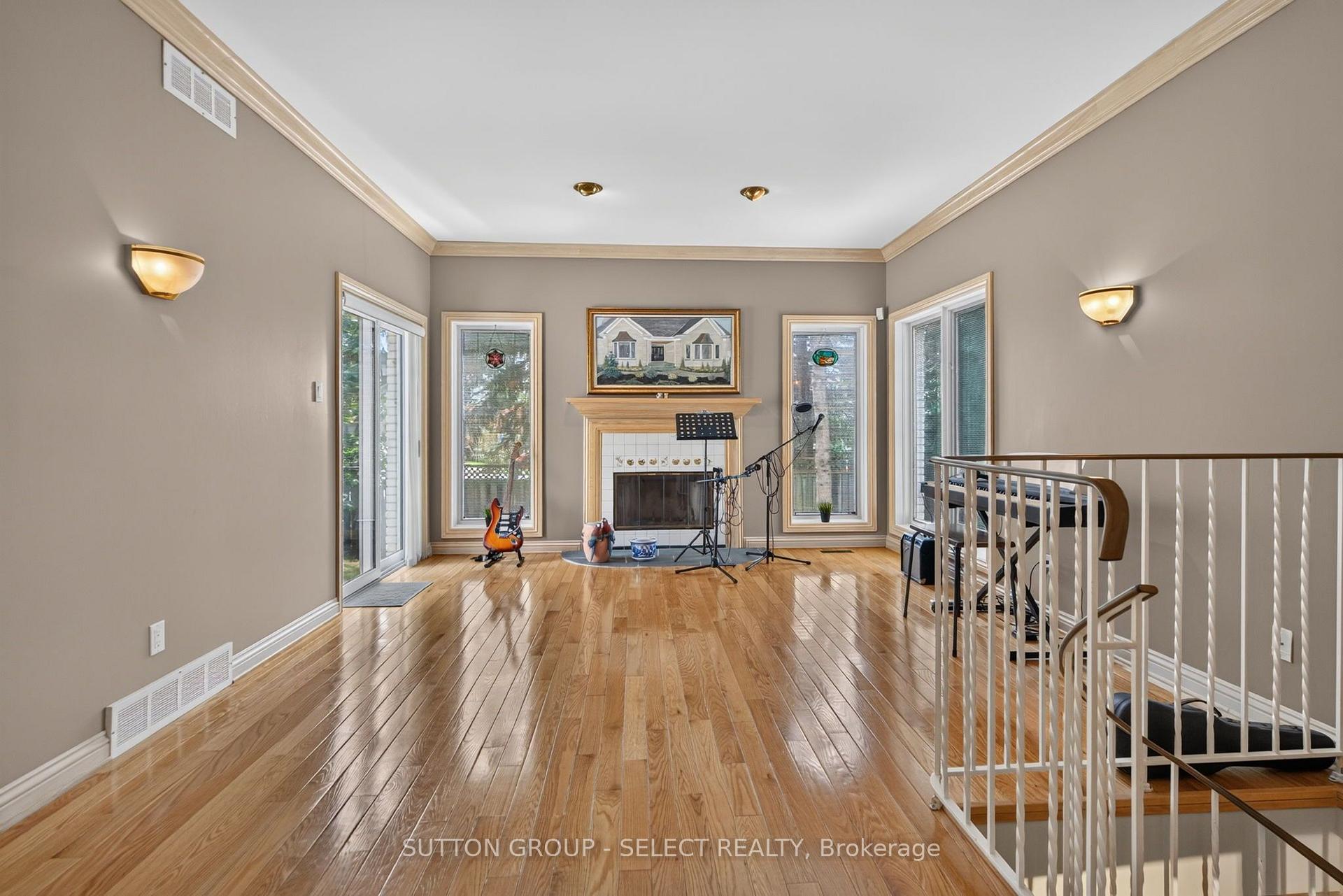 Photo 22 of 173 Whiteacres Drive, London, North F — HOMEH