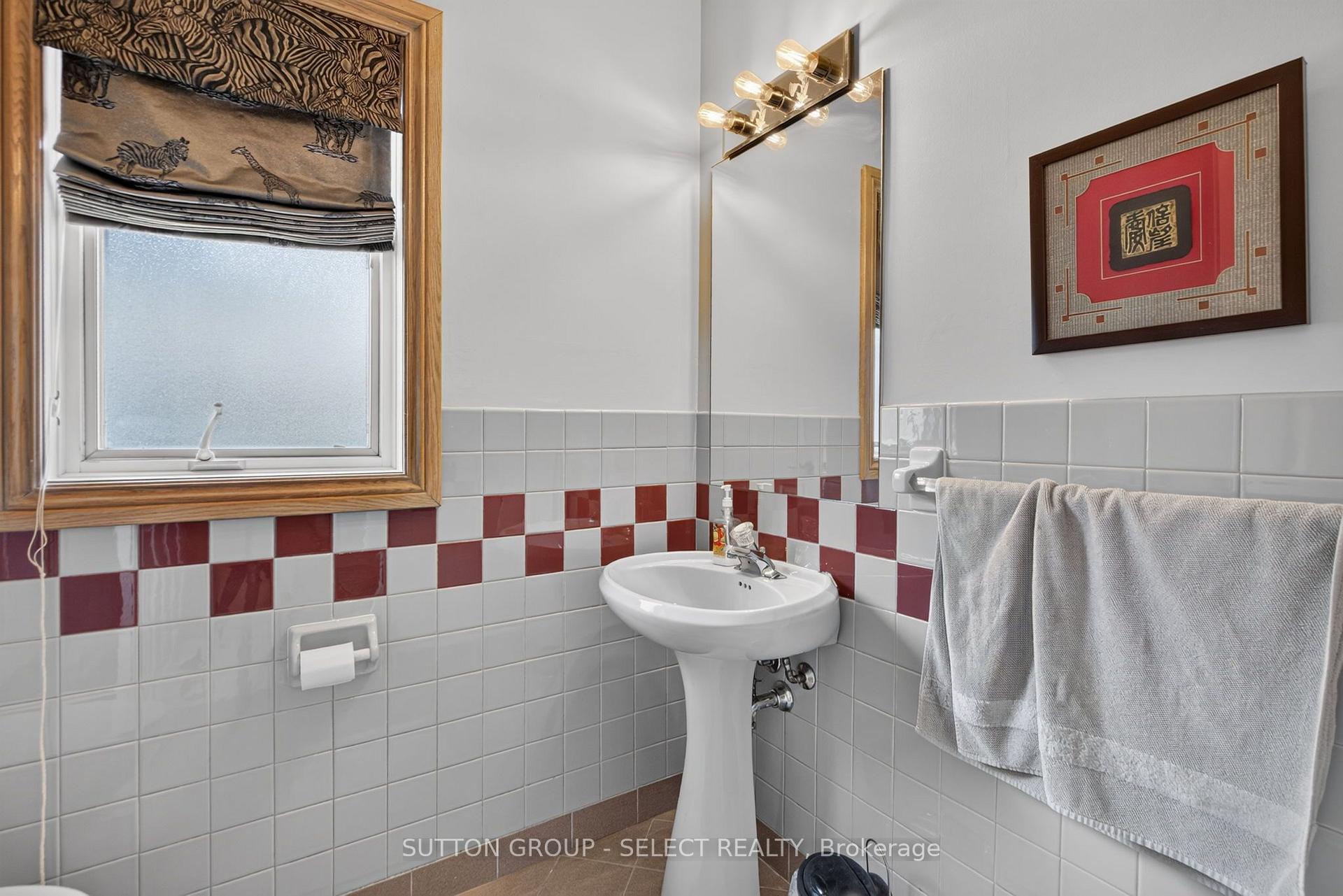 Photo 23 of 173 Whiteacres Drive, London, North F — HOMEH