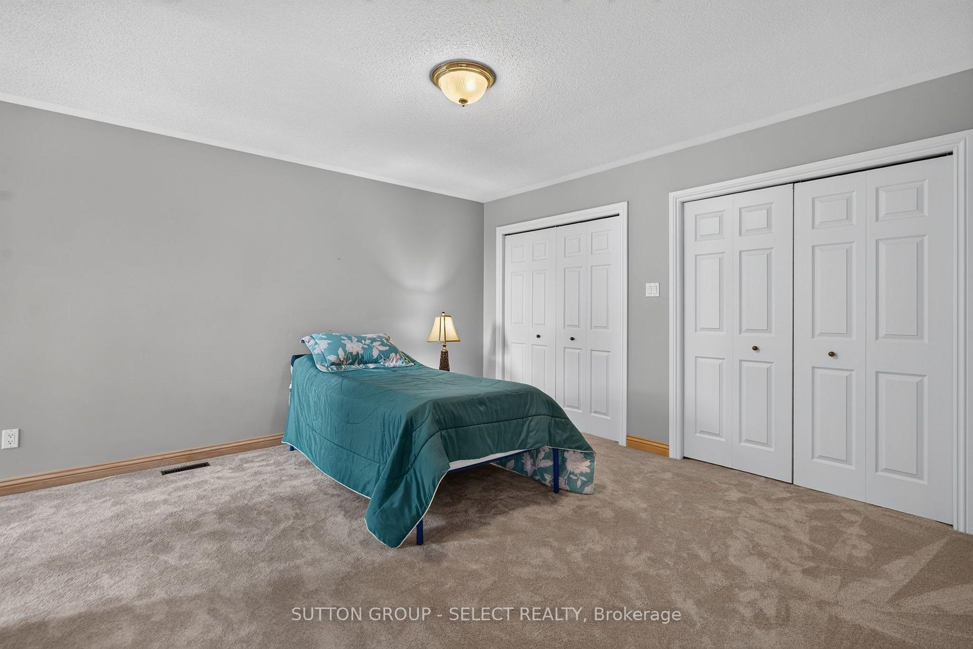 Photo 40 of 173 Whiteacres Drive, London, North F — HOMEH