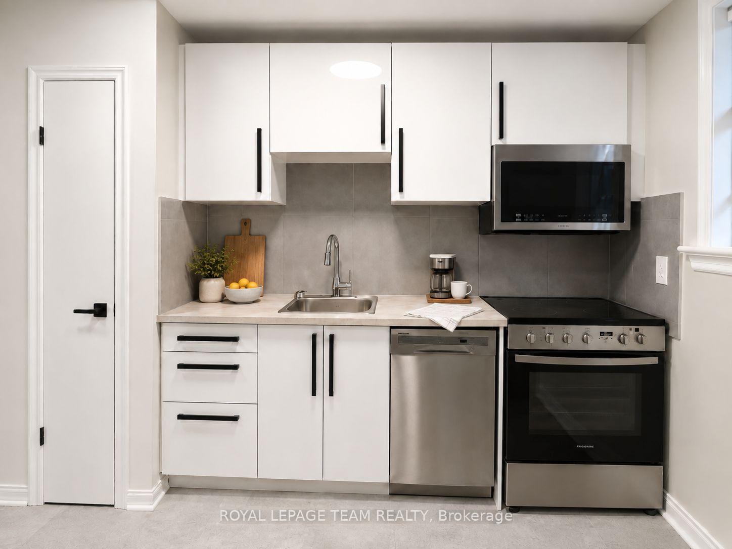 Photo 6 of Unit 1, 33 Coupal Street, Ottawa, Kingsview Park — HOMEH