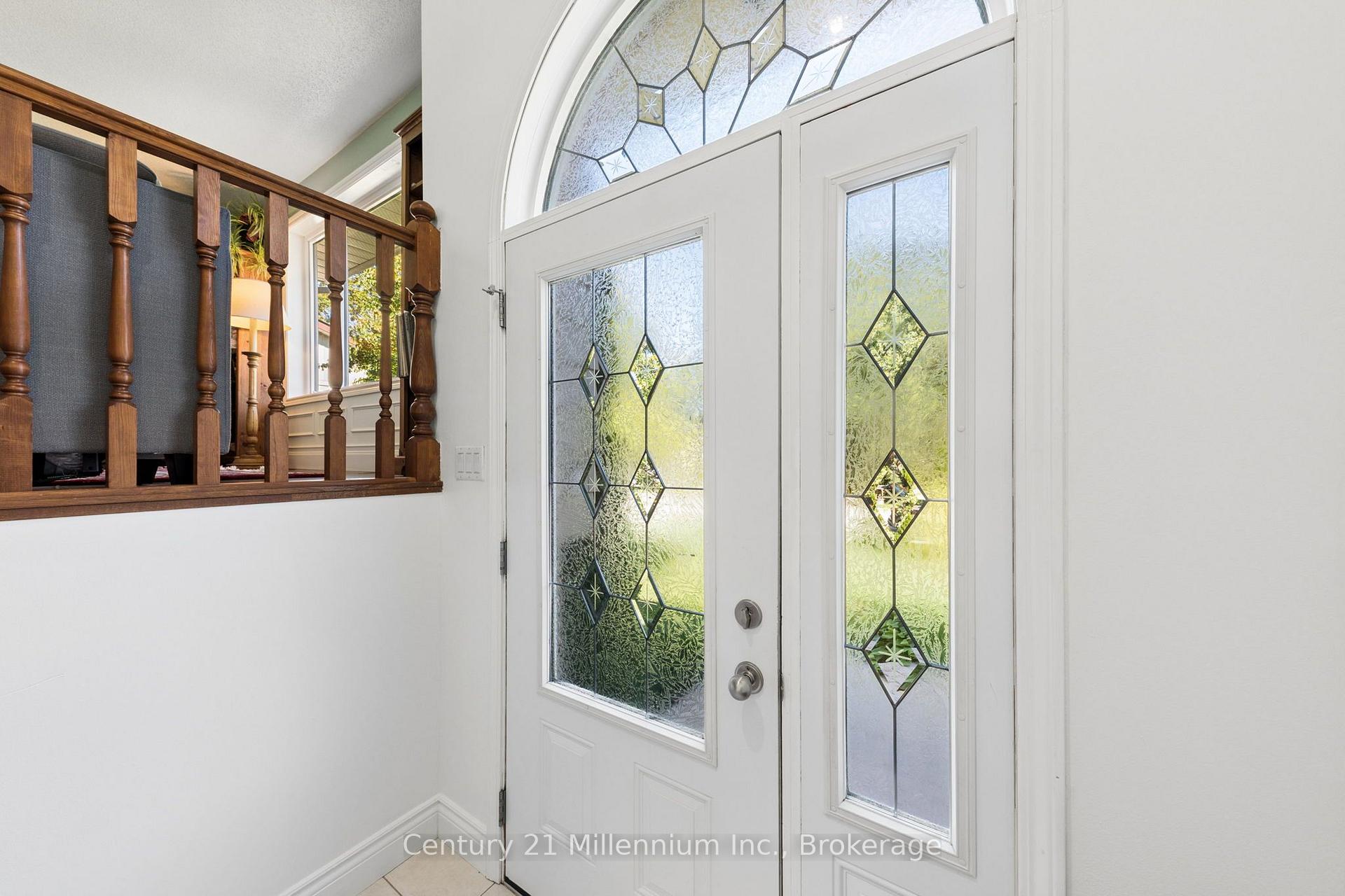 Photo 5 of 128 Parklane Crescent, Meaford — HOMEH