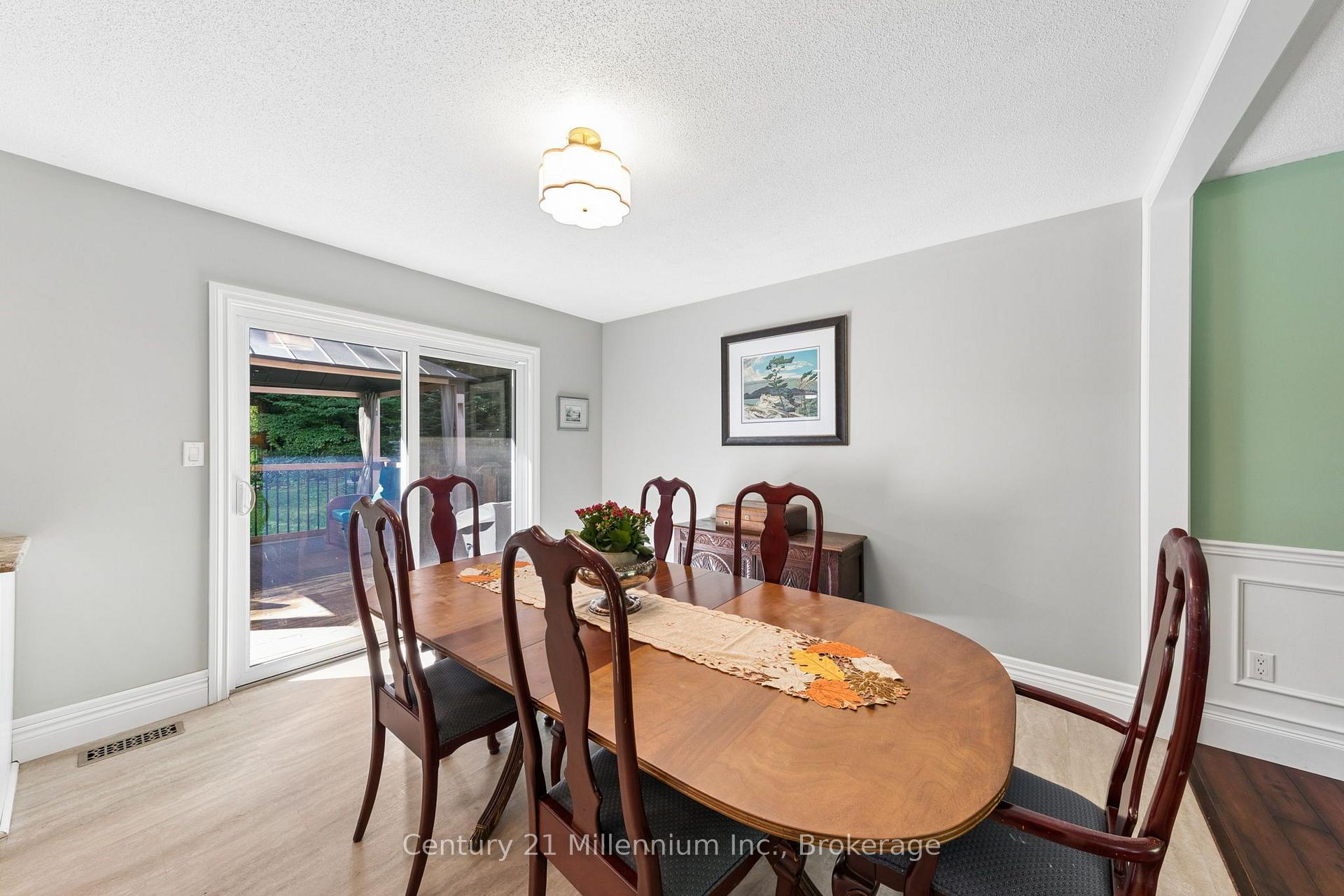 Photo 14 of 128 Parklane Crescent, Meaford — HOMEH