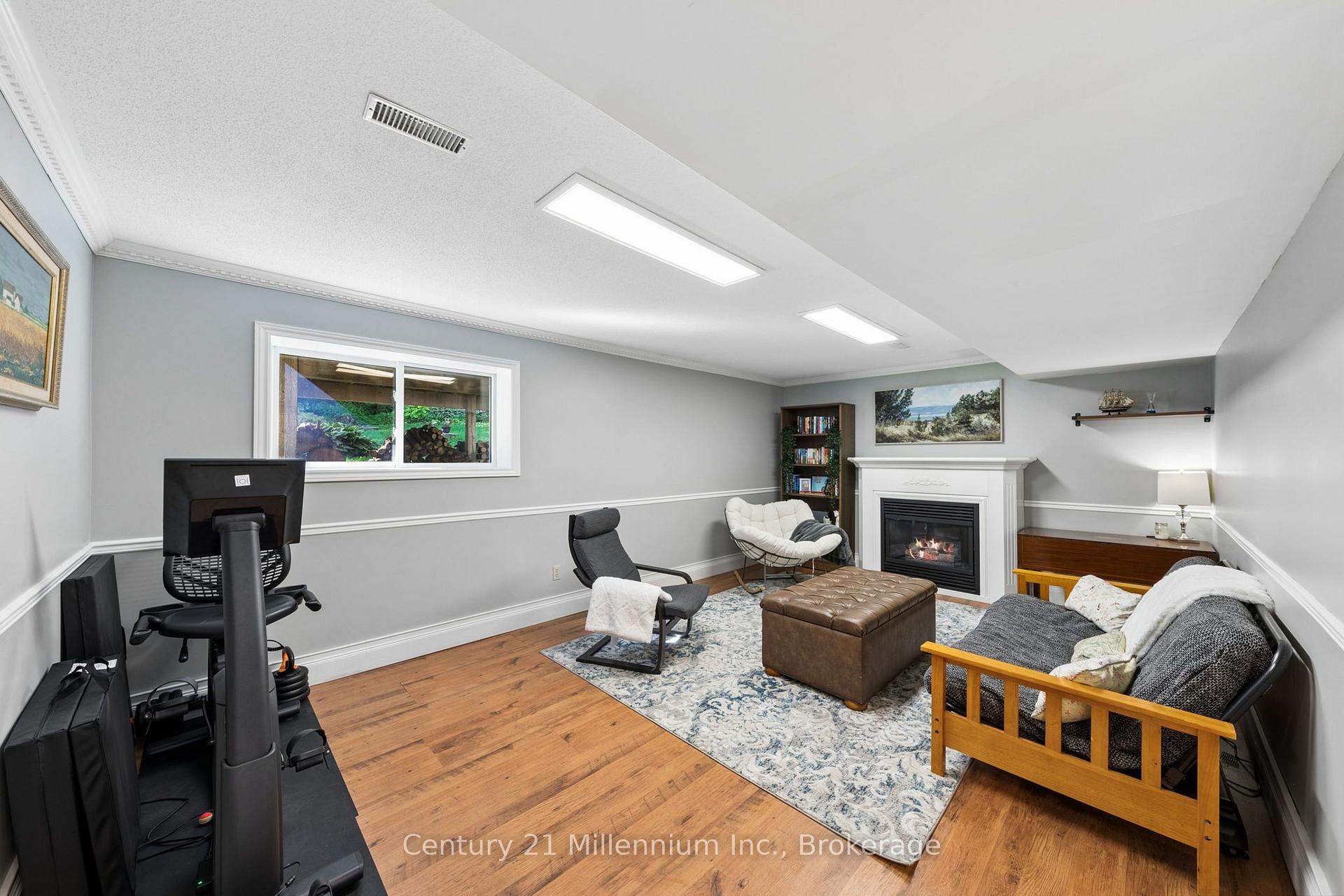 Photo 22 of 128 Parklane Crescent, Meaford — HOMEH
