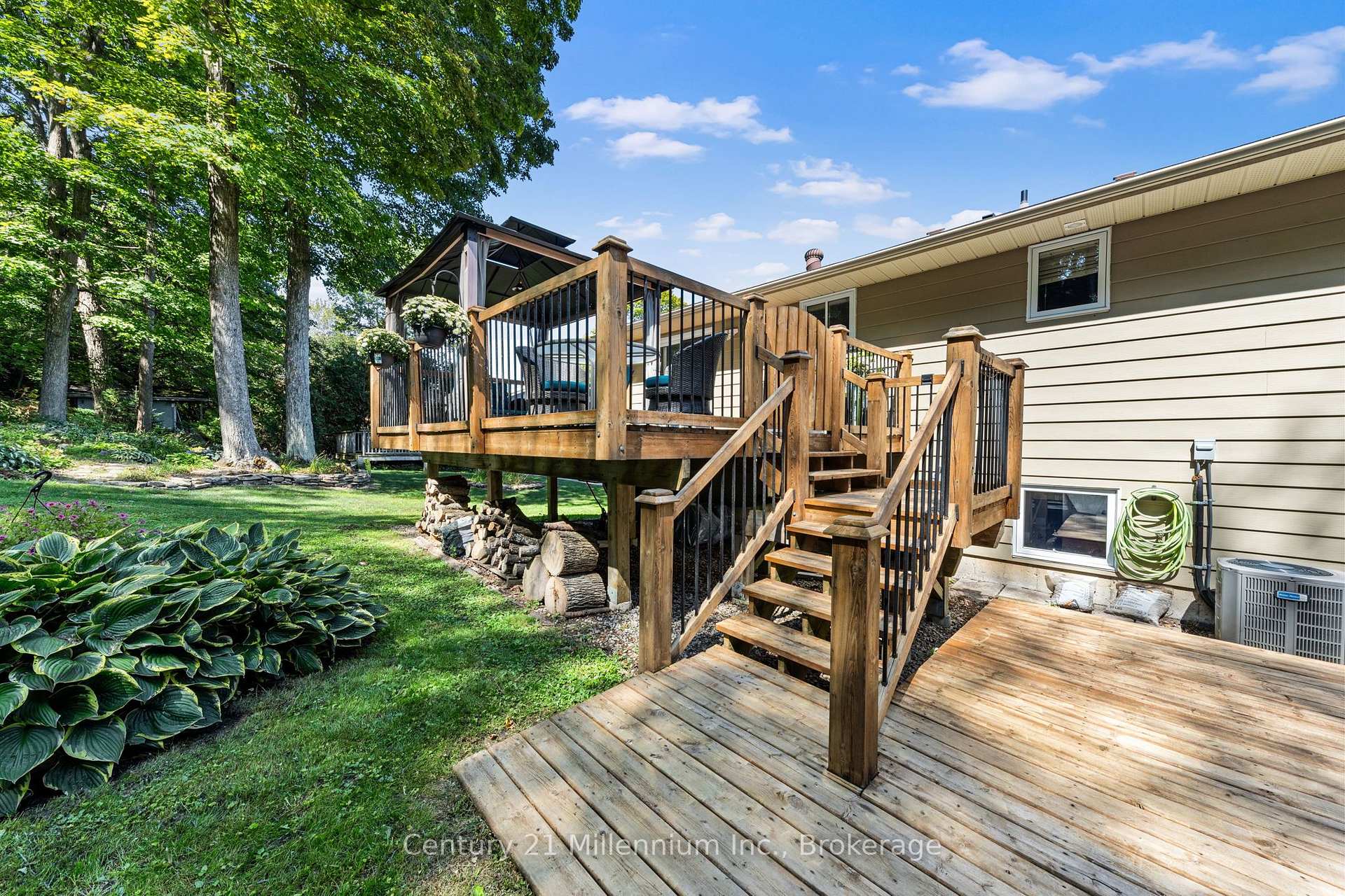 Photo 27 of 128 Parklane Crescent, Meaford — HOMEH