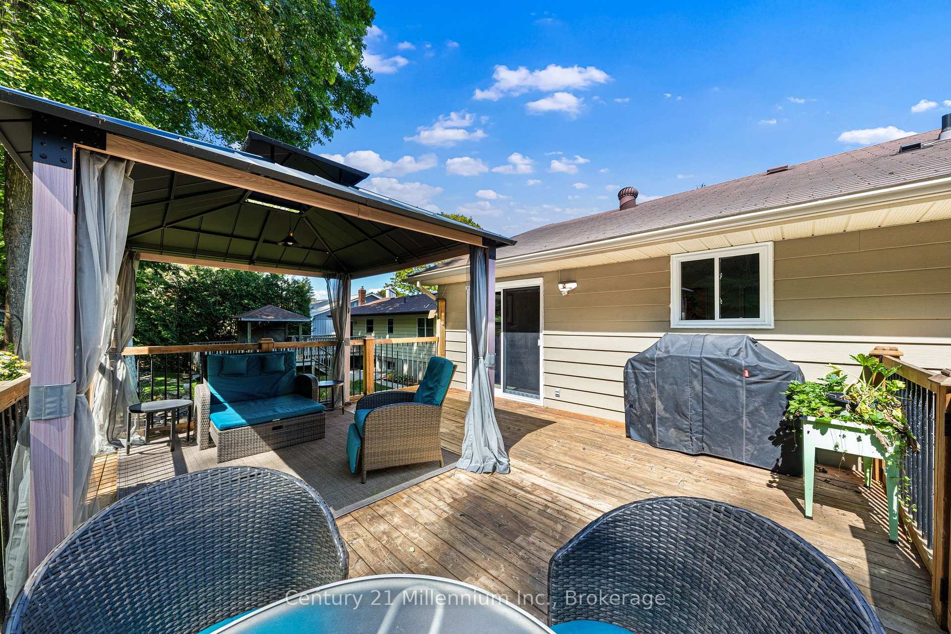 Photo 28 of 128 Parklane Crescent, Meaford — HOMEH