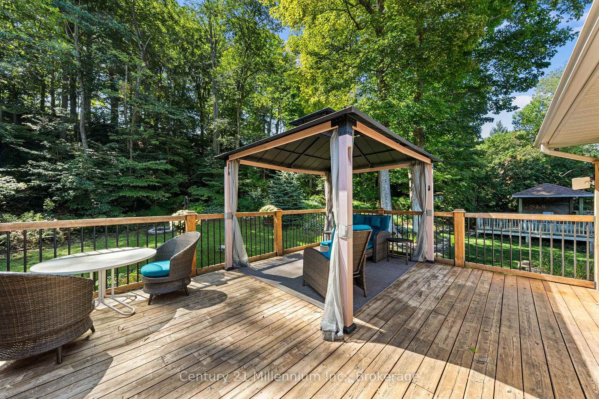Photo 29 of 128 Parklane Crescent, Meaford — HOMEH