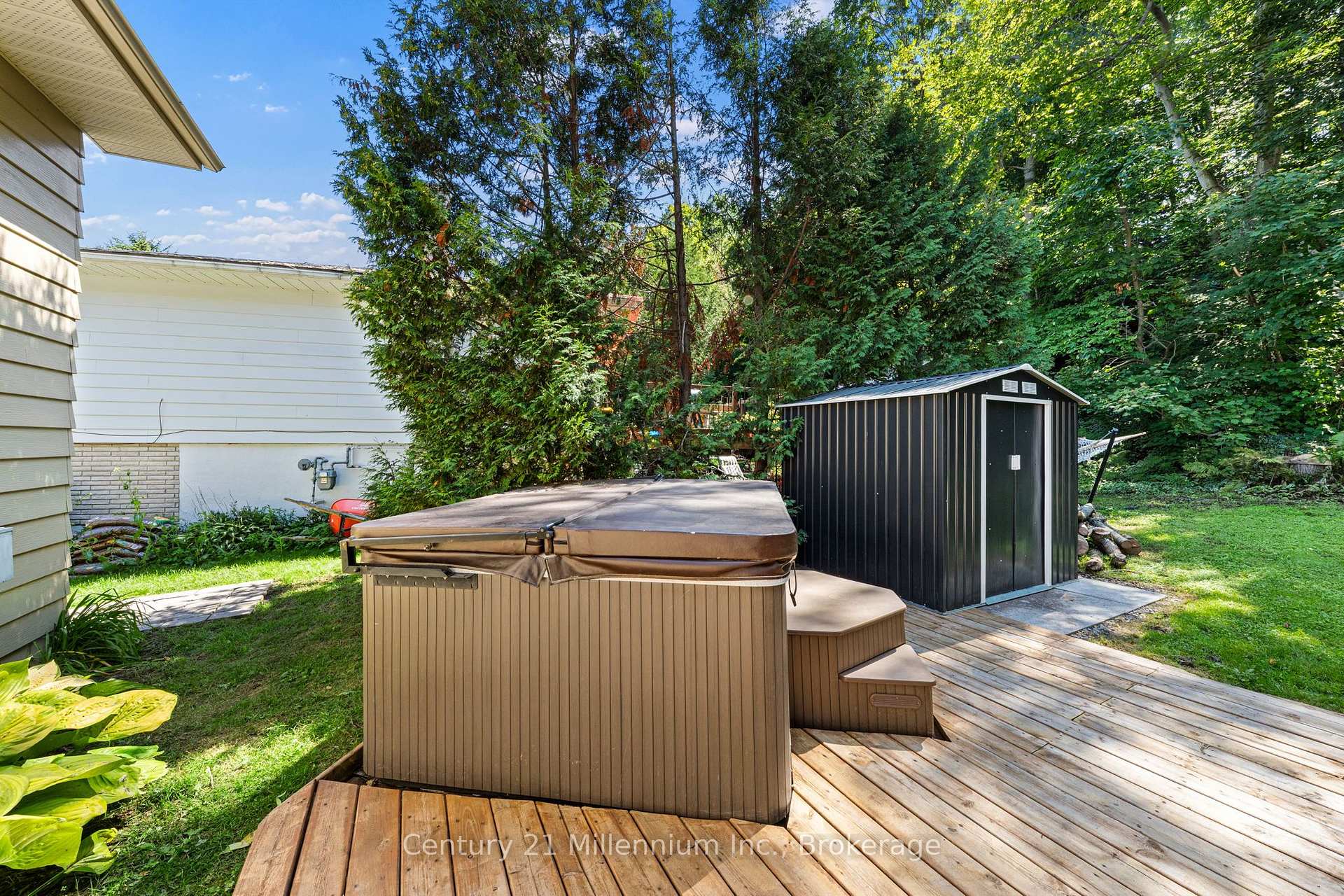 Photo 30 of 128 Parklane Crescent, Meaford — HOMEH
