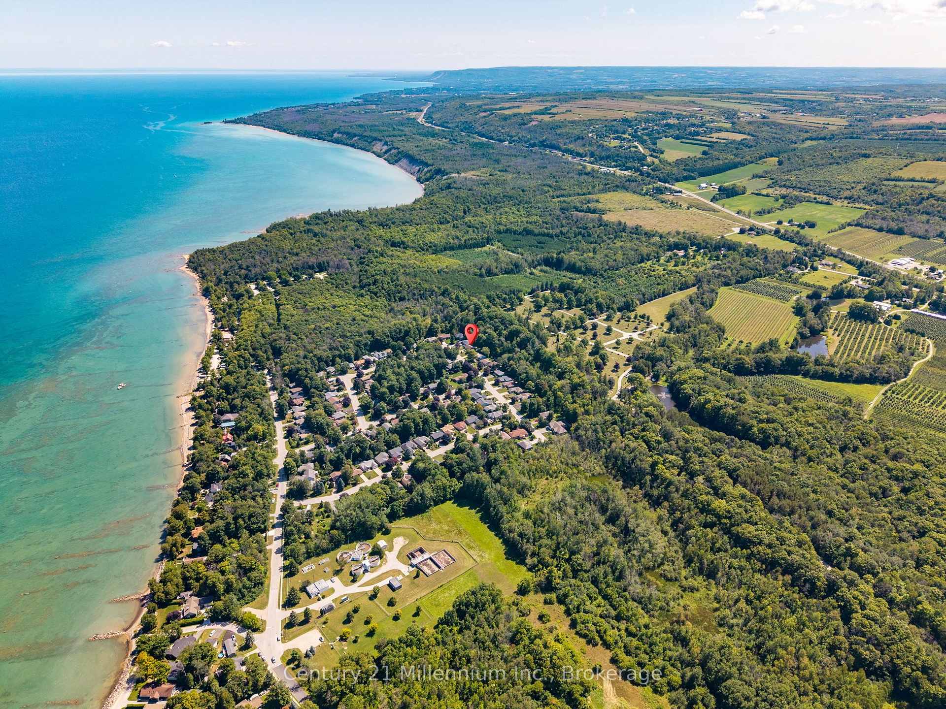 Photo 36 of 128 Parklane Crescent, Meaford — HOMEH
