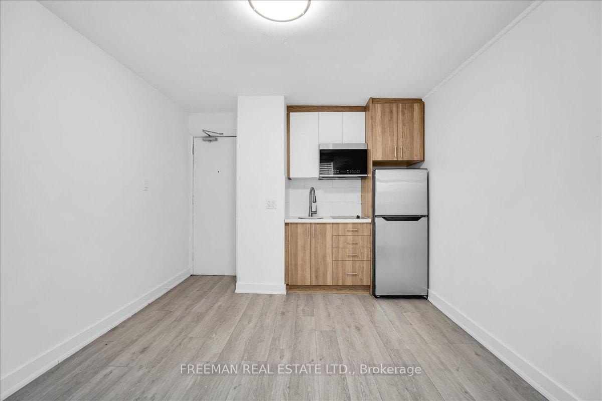 Photo 7 of Unit 204, 15 Thorburn Avenue, Toronto, South Parkdale — HOMEH