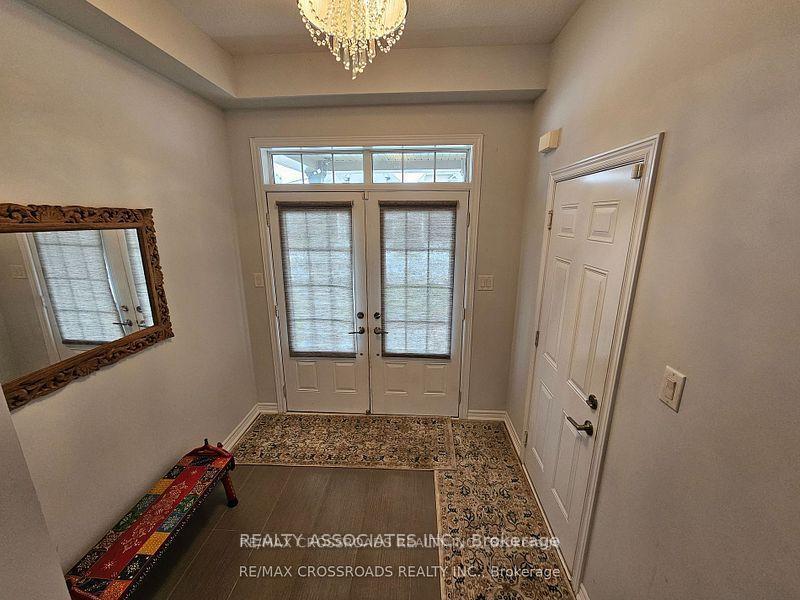 Photo 2 of 35 Cutts Crescent, Hamilton, Binbrook — HOMEH