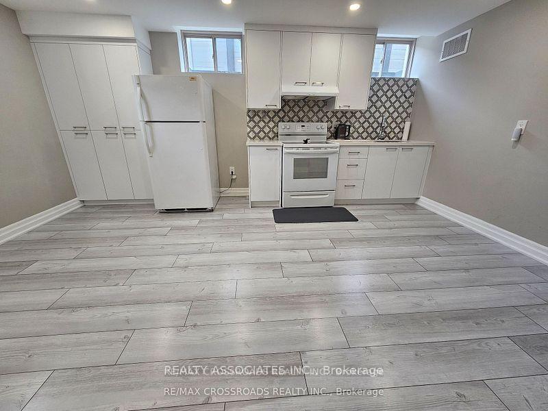 Photo 25 of 35 Cutts Crescent, Hamilton, Binbrook — HOMEH