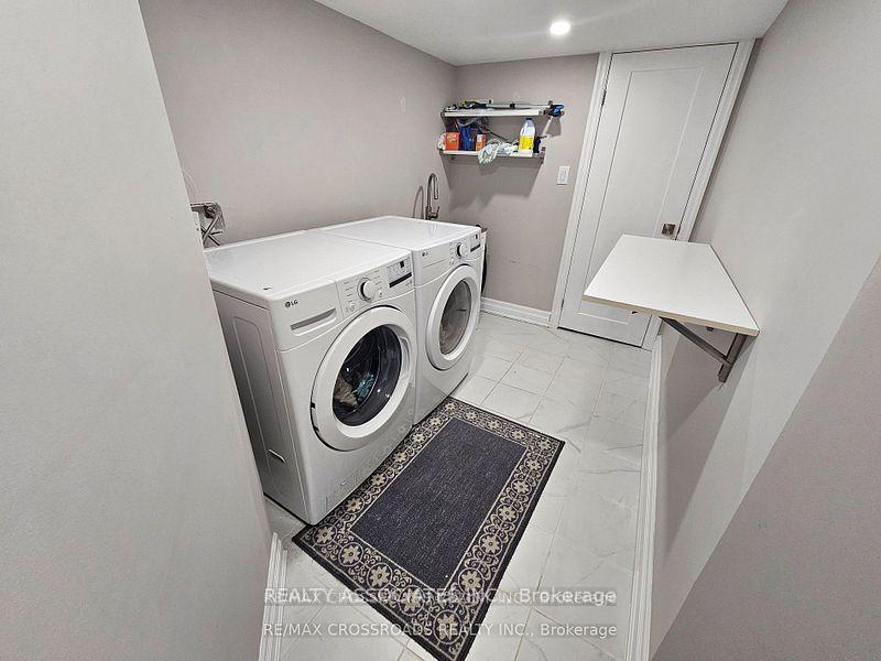 Photo 30 of 35 Cutts Crescent, Hamilton, Binbrook — HOMEH