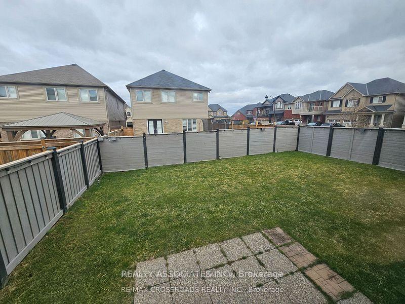 Photo 31 of 35 Cutts Crescent, Hamilton, Binbrook — HOMEH