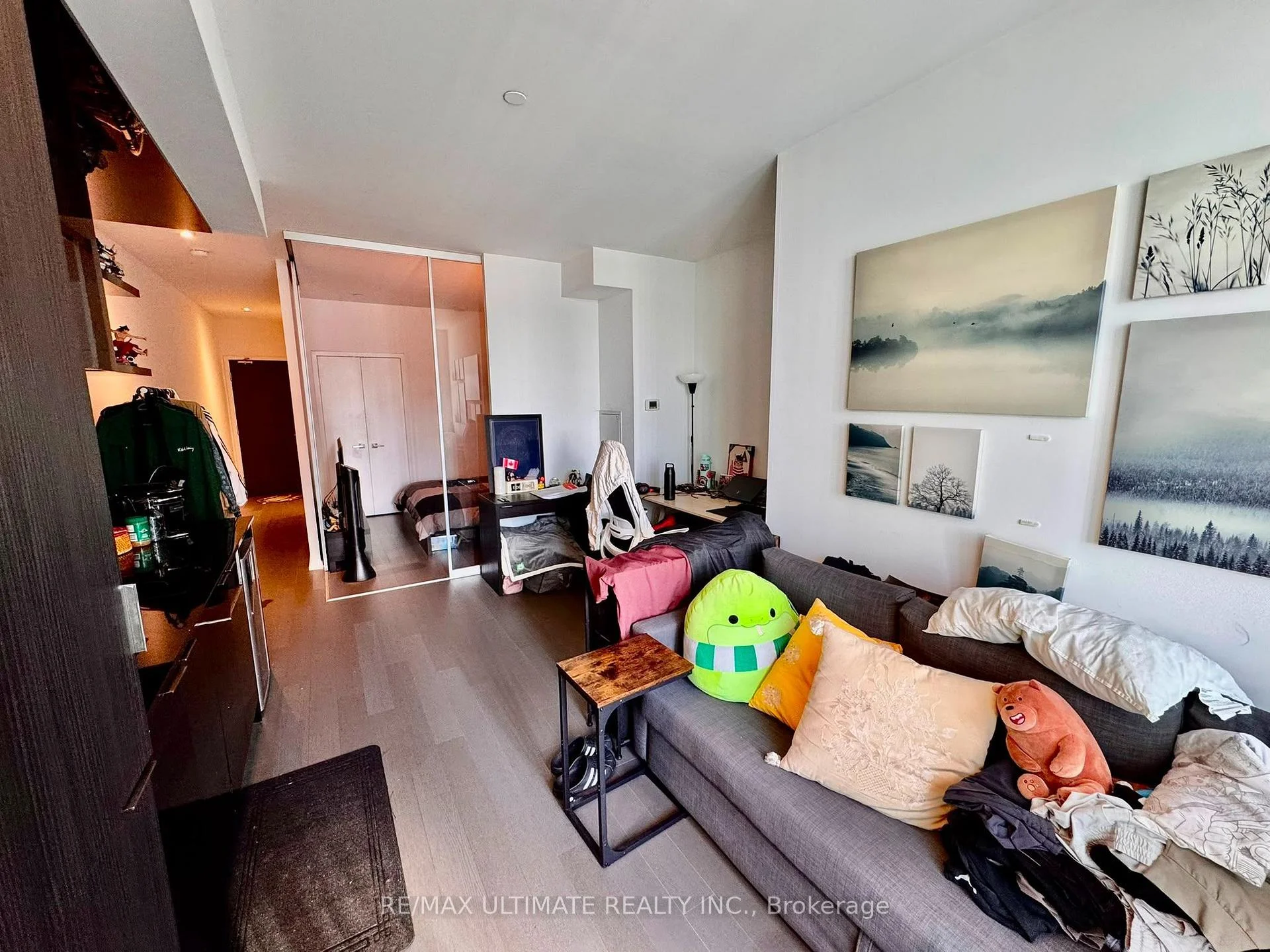 Photo 4 of Unit 2712, 70 Temperance Street, Toronto, Bay Street Corridor — HOMEH