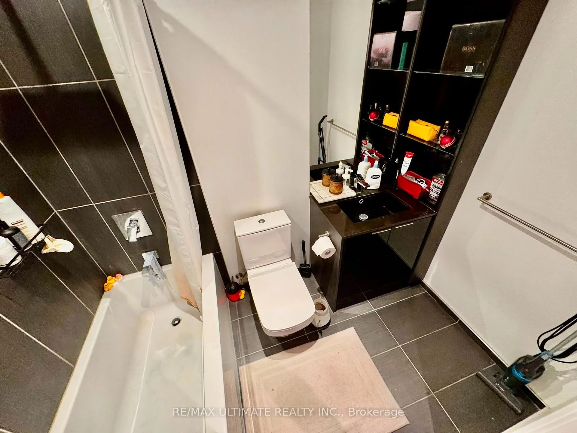 Photo 8 of Unit 2712, 70 Temperance Street, Toronto, Bay Street Corridor — HOMEH