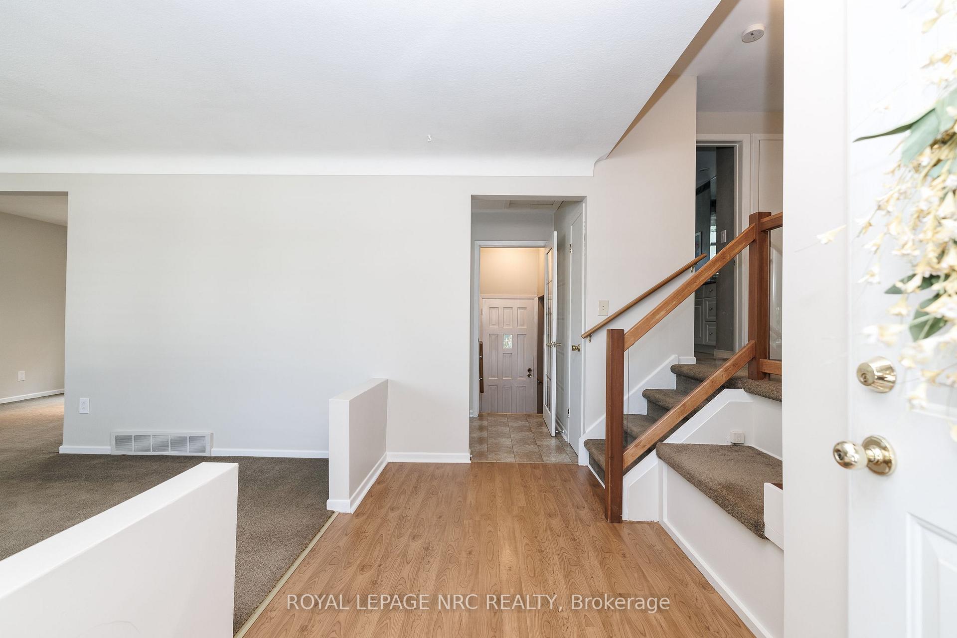 Photo 14 of 206 Parnell Road, St. Catharines, Vine/Linwell — HOMEH